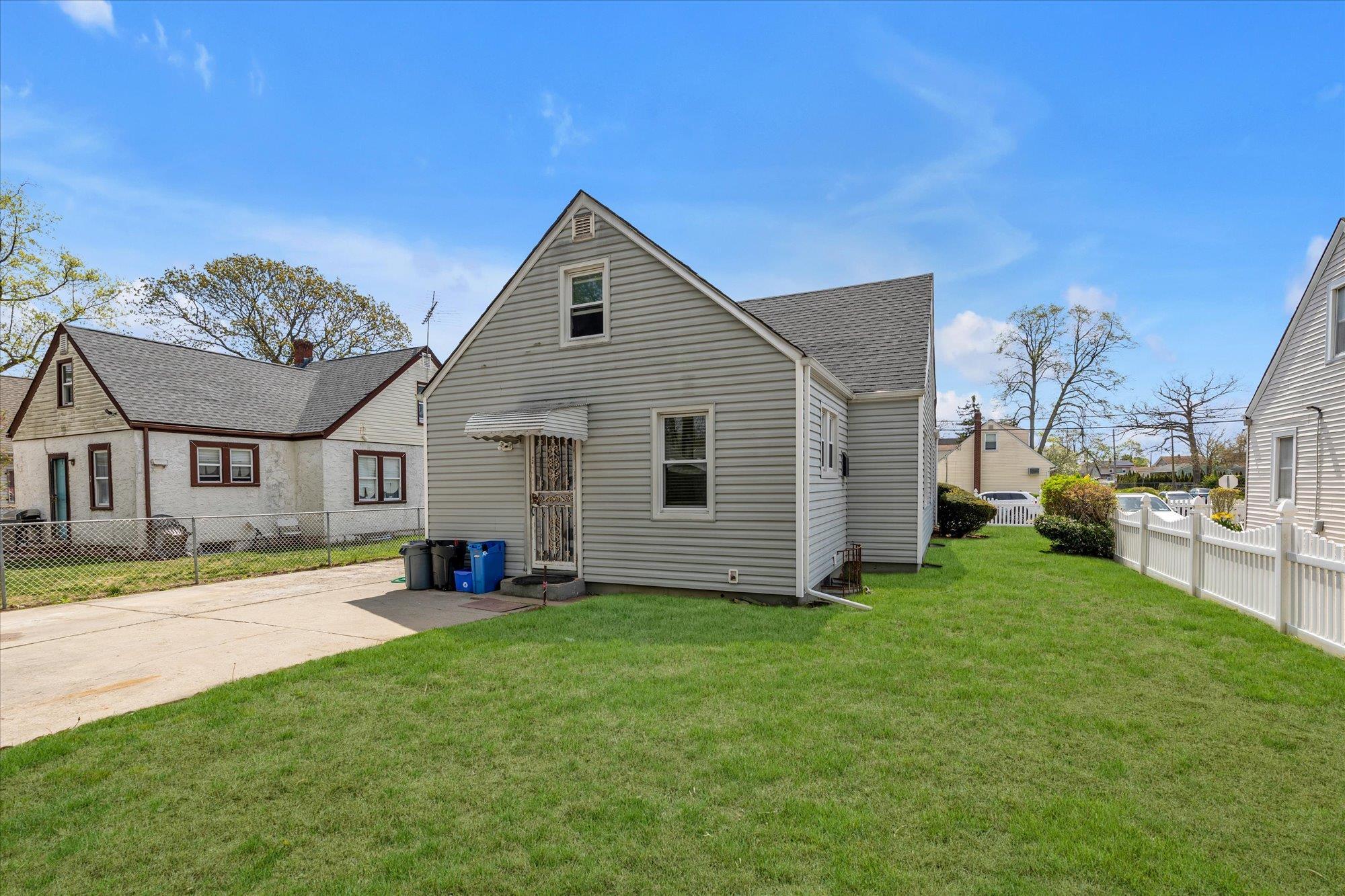 Single Family Roosevelt  Nassau County, NY 11575, MLS-853684-17