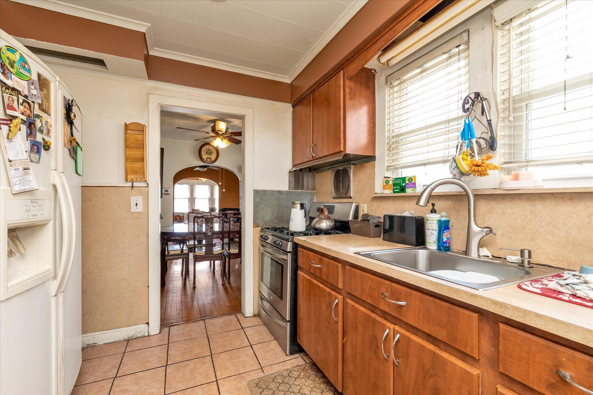 Single Family Roosevelt  Nassau County, NY 11575, MLS-853684-8
