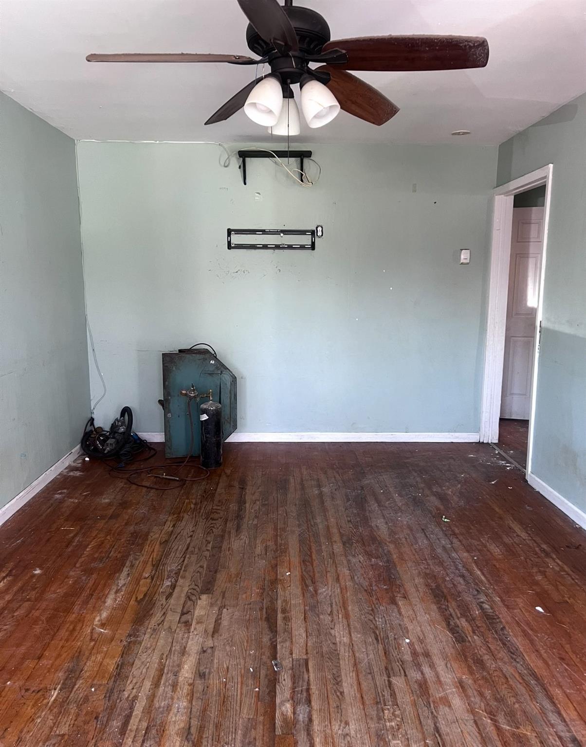 Single Family Broadfield  Nassau County, NY 11550, MLS-853708-4