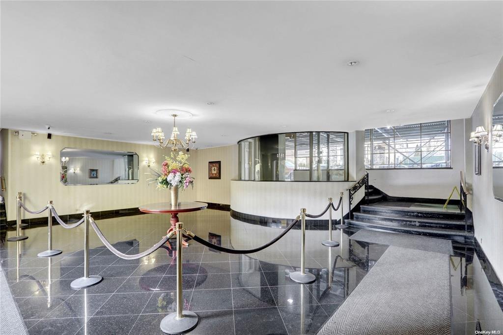 Apartment Hoover  Queens, NY 11435, MLS-853736-2