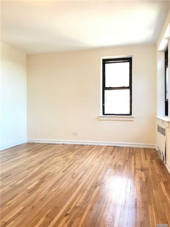 Apartment Hoover  Queens, NY 11435, MLS-853736-5