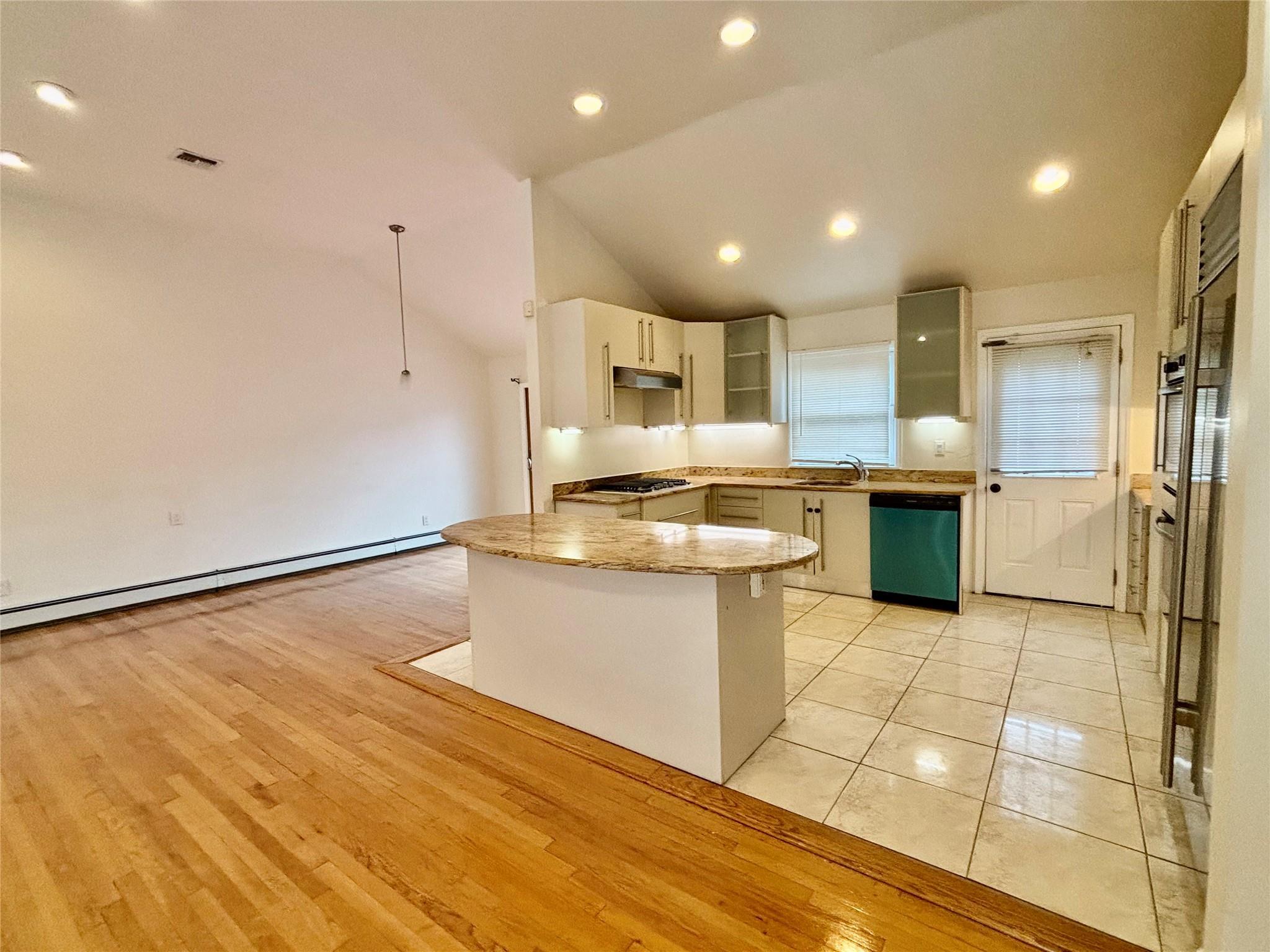 Single Family Elm  Nassau County, NY 11021, MLS-853757-7