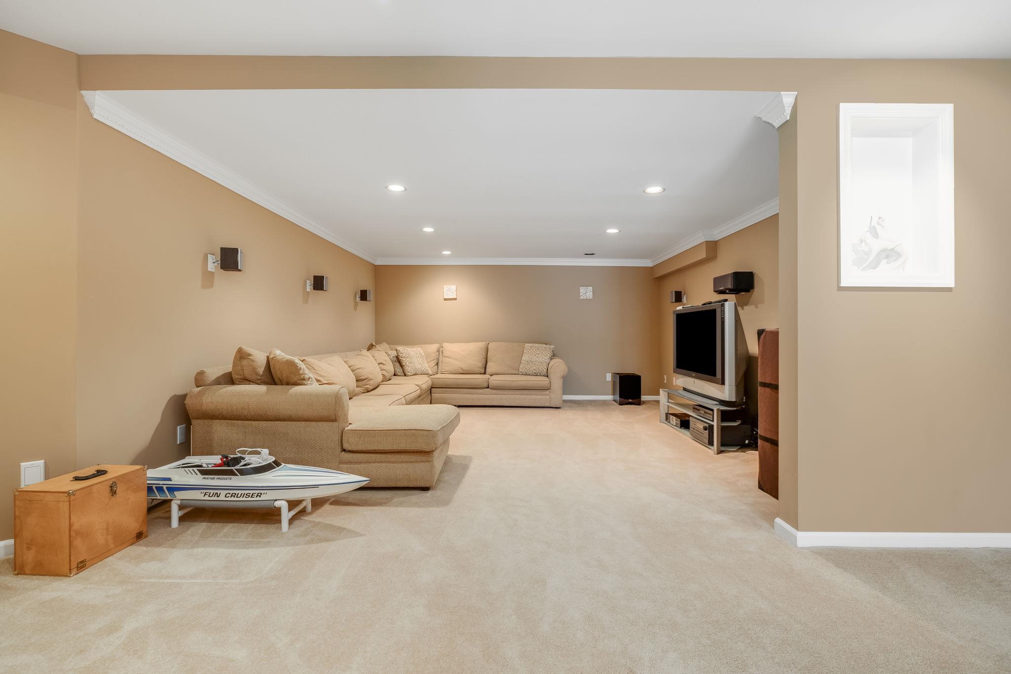 Single Family Watergate  Westchester County, NY 10501, MLS-853765-39