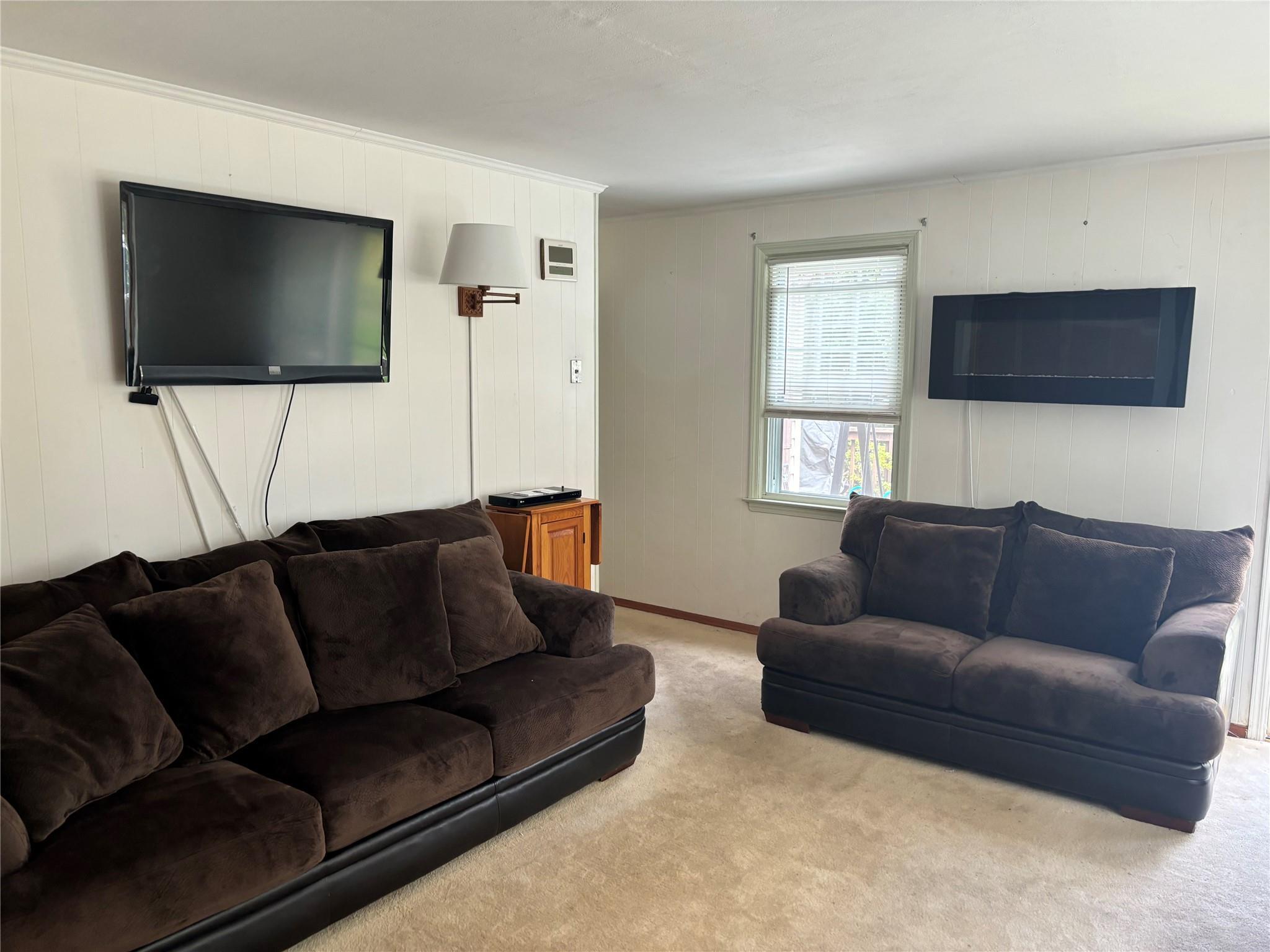 Single Family Weichers  Suffolk County, NY 11779, MLS-853769-15