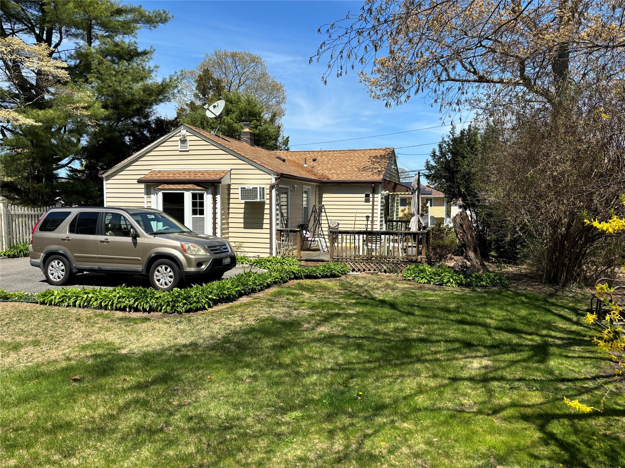 Single Family Weichers  Suffolk County, NY 11779, MLS-853769-23