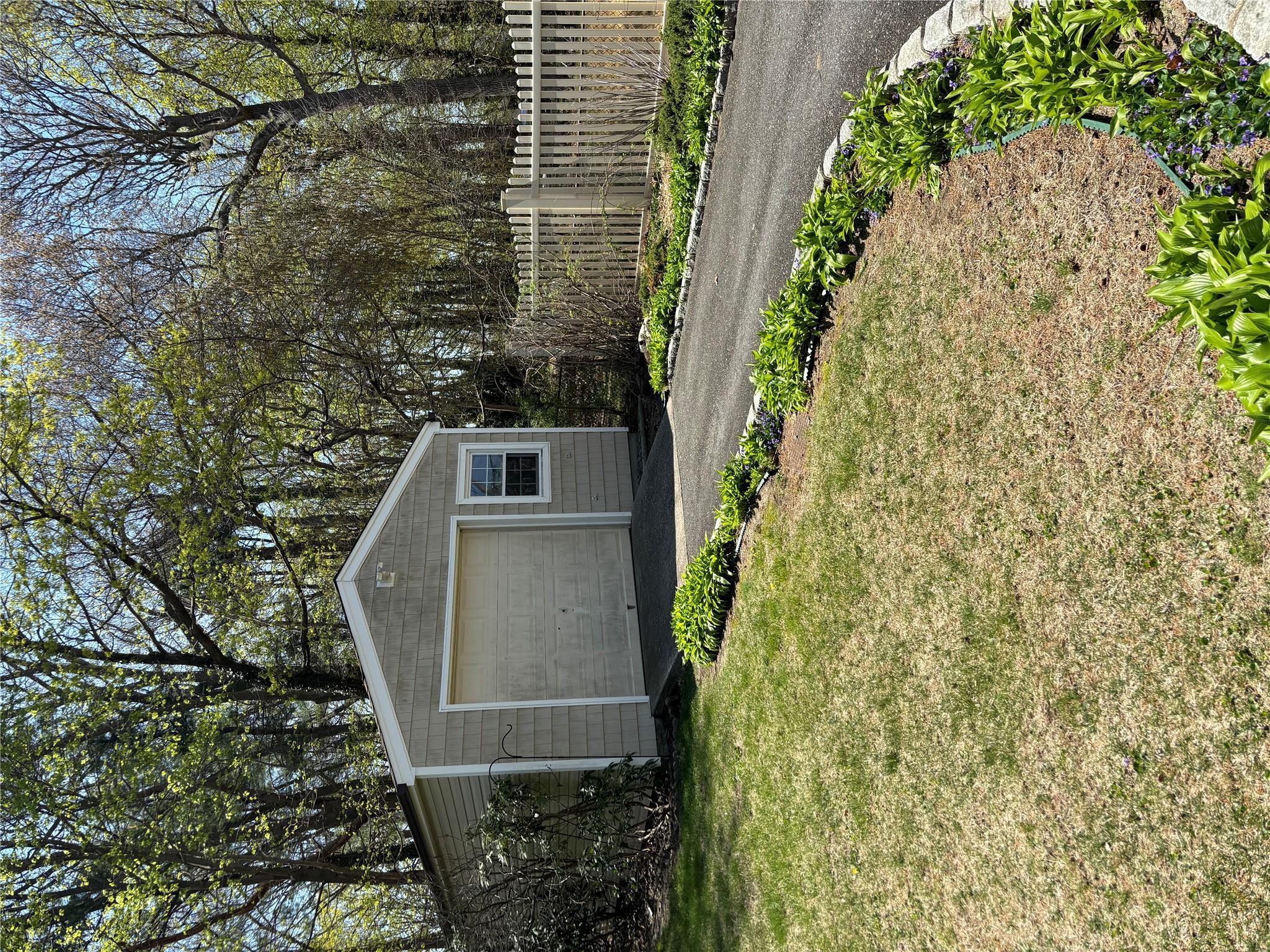 Single Family Weichers  Suffolk County, NY 11779, MLS-853769-27