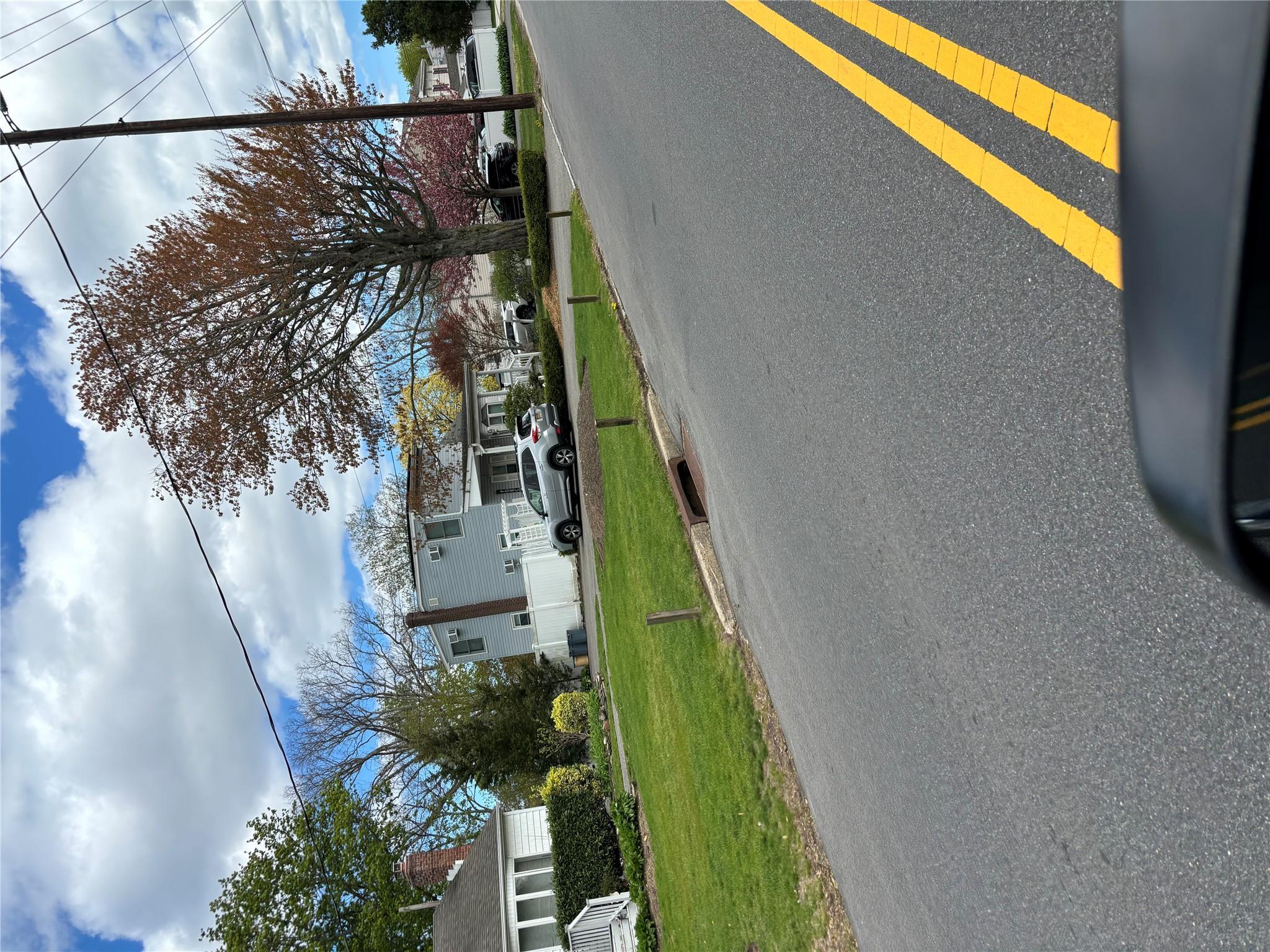 Single Family Weichers  Suffolk County, NY 11779, MLS-853769-37