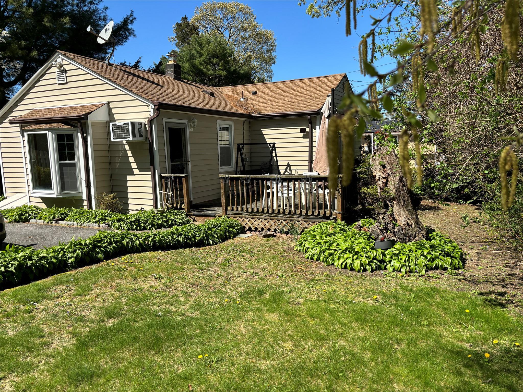 Single Family Weichers  Suffolk County, NY 11779, MLS-853769-39