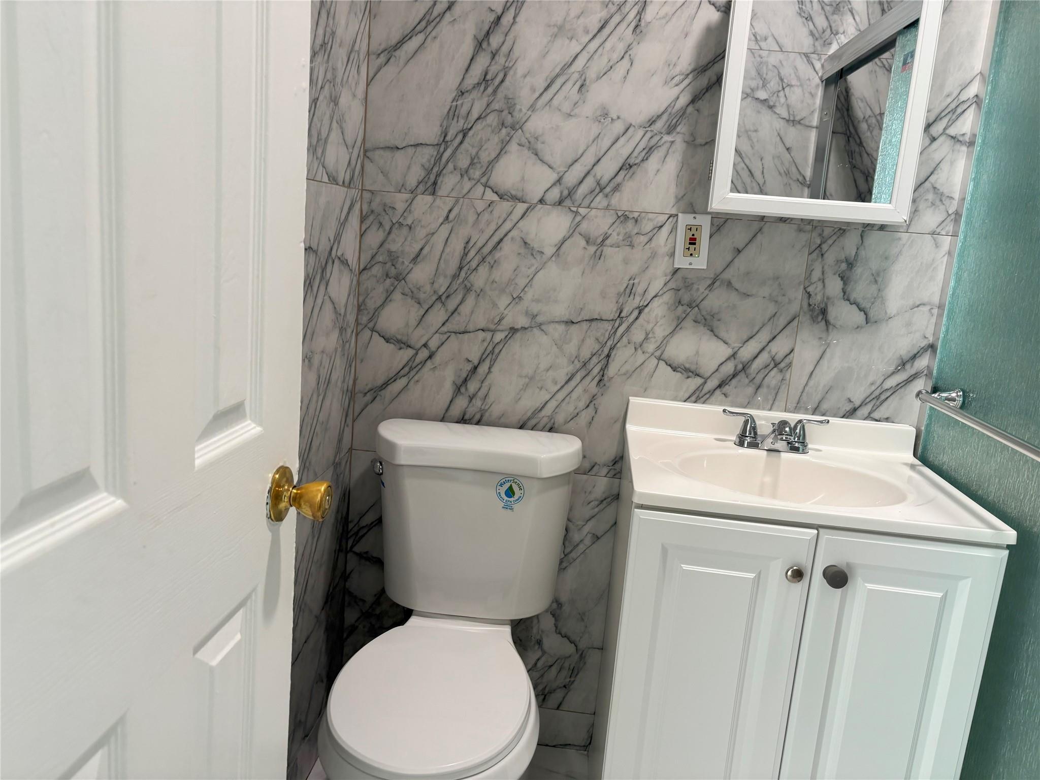 Apartment 105th  Queens, NY 11417, MLS-853775-11