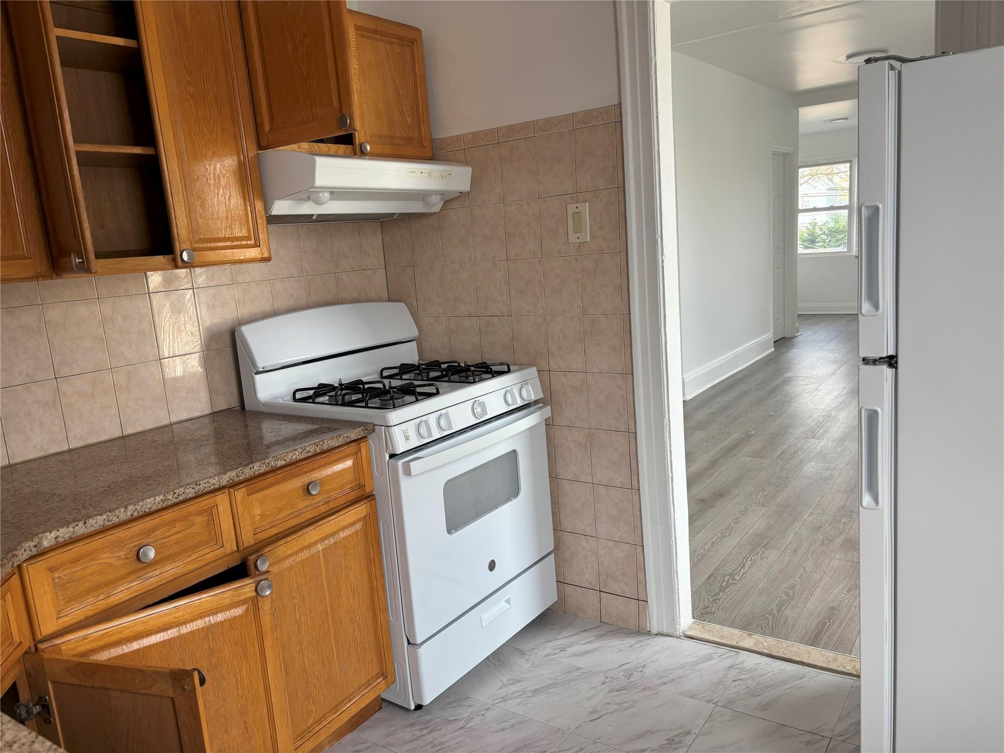 Apartment 105th  Queens, NY 11417, MLS-853775-9