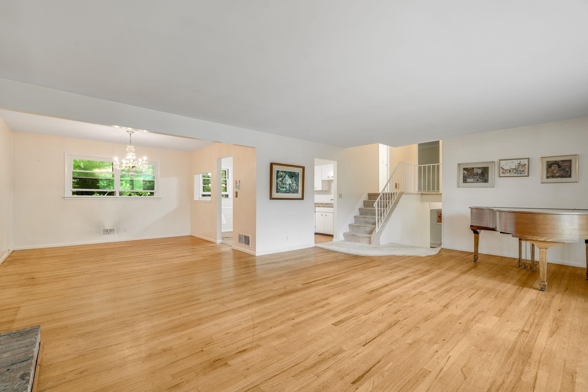 Single Family Sprain  Westchester County, NY 10583, MLS-853777-6