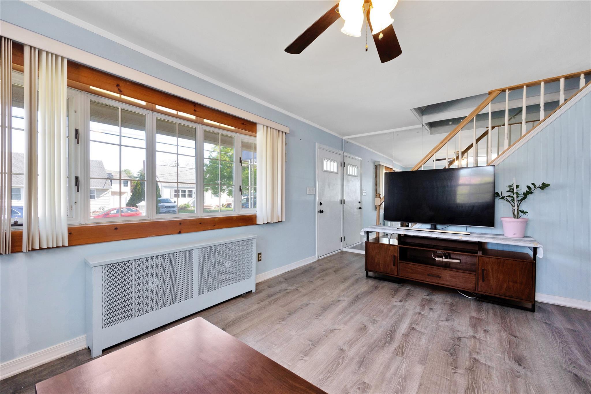 Single Family Kingston  Nassau County, NY 11801, MLS-853785-11