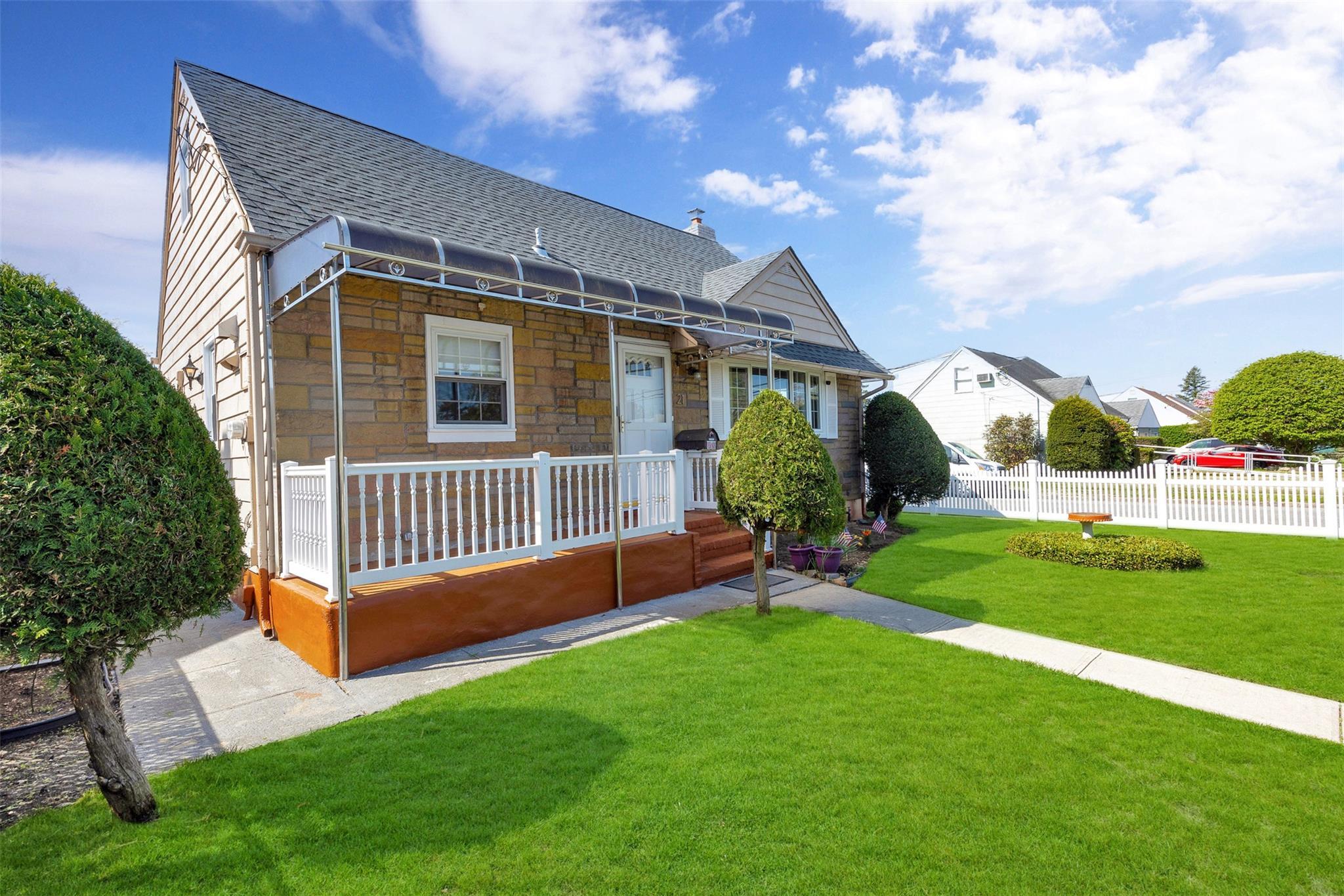 Single Family Kingston  Nassau County, NY 11801, MLS-853785-2
