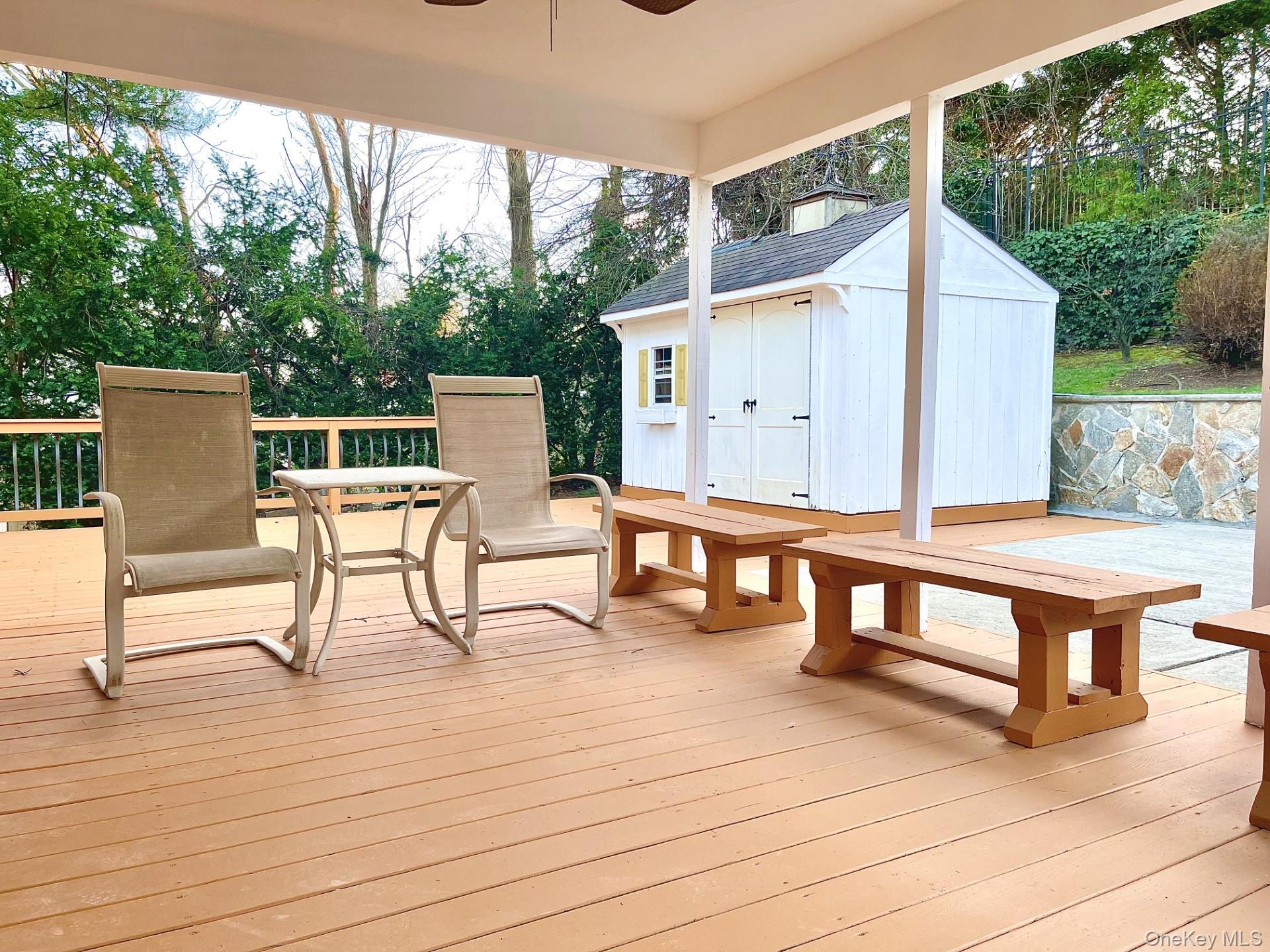 Single Family Oakdale Nassau County, NY 11577, MLS-853803-4