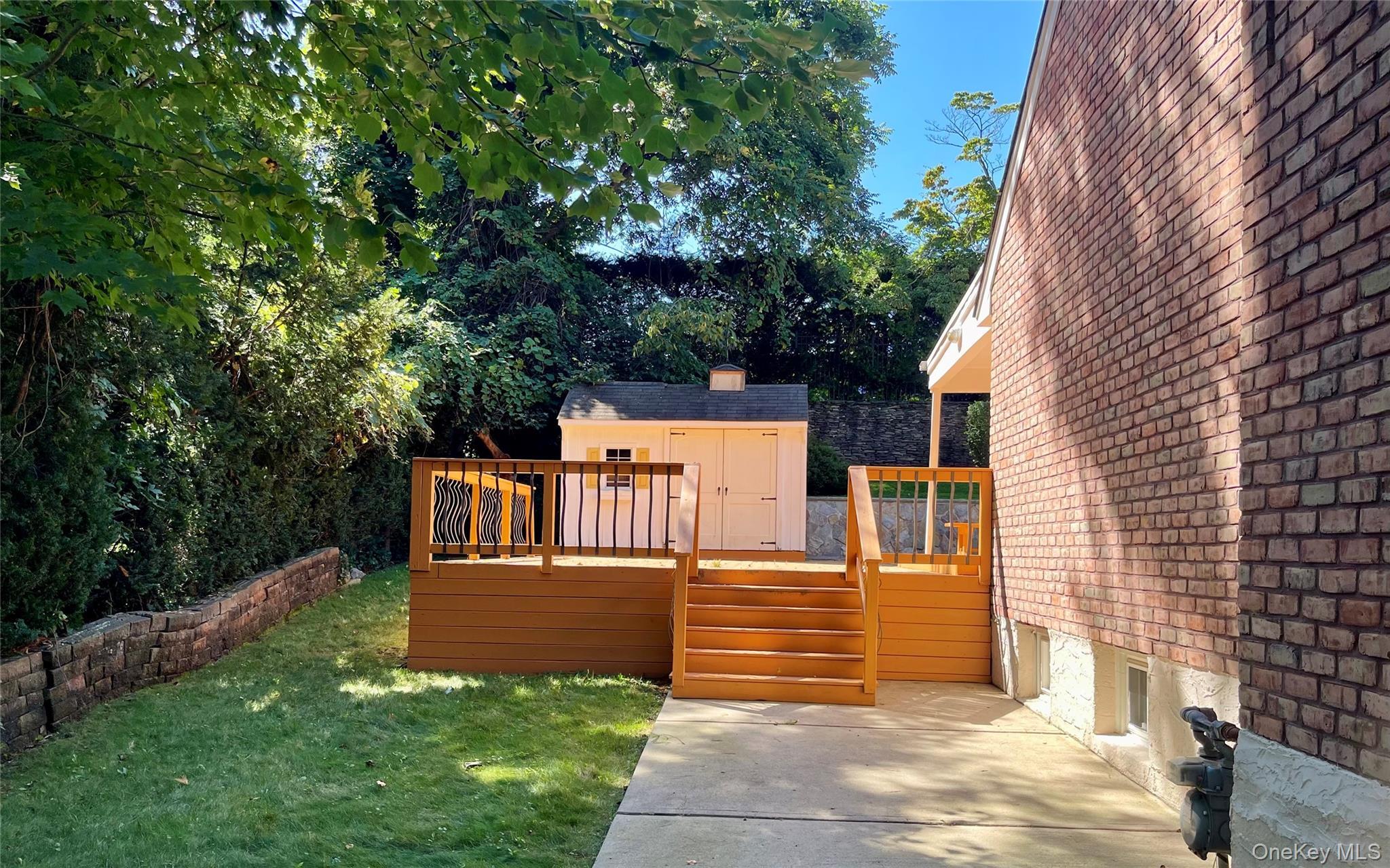 Single Family Oakdale Nassau County, NY 11577, MLS-853803-5