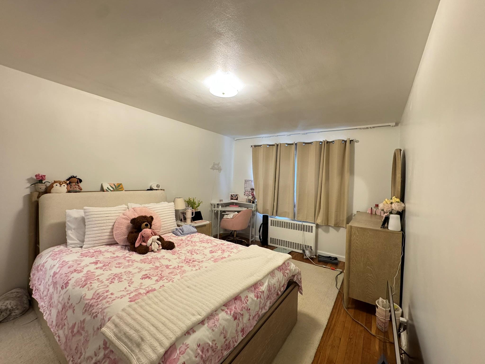 Single Family Fresh Meadow  Queens, NY 11365, MLS-853807-14