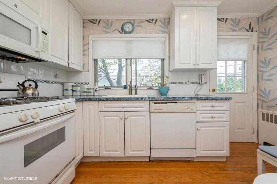 Single Family Johnston  Nassau County, NY 11793, MLS-853811-11