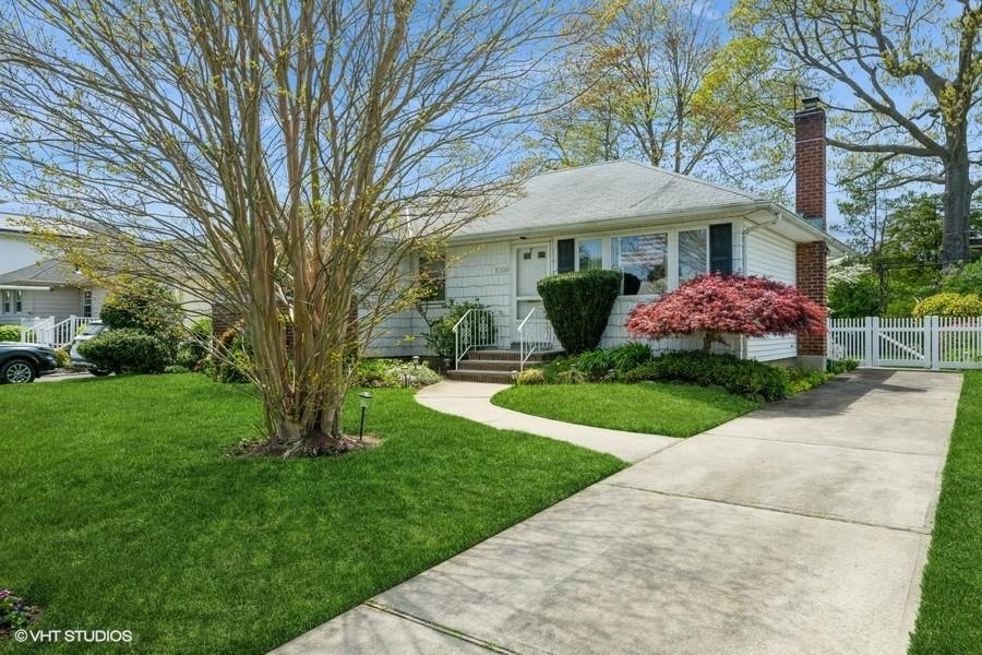 Single Family Johnston  Nassau County, NY 11793, MLS-853811-3