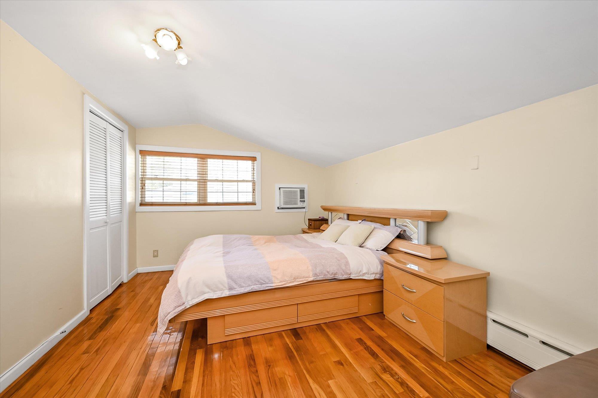 Single Family 212th  Queens, NY 11364, MLS-853821-10