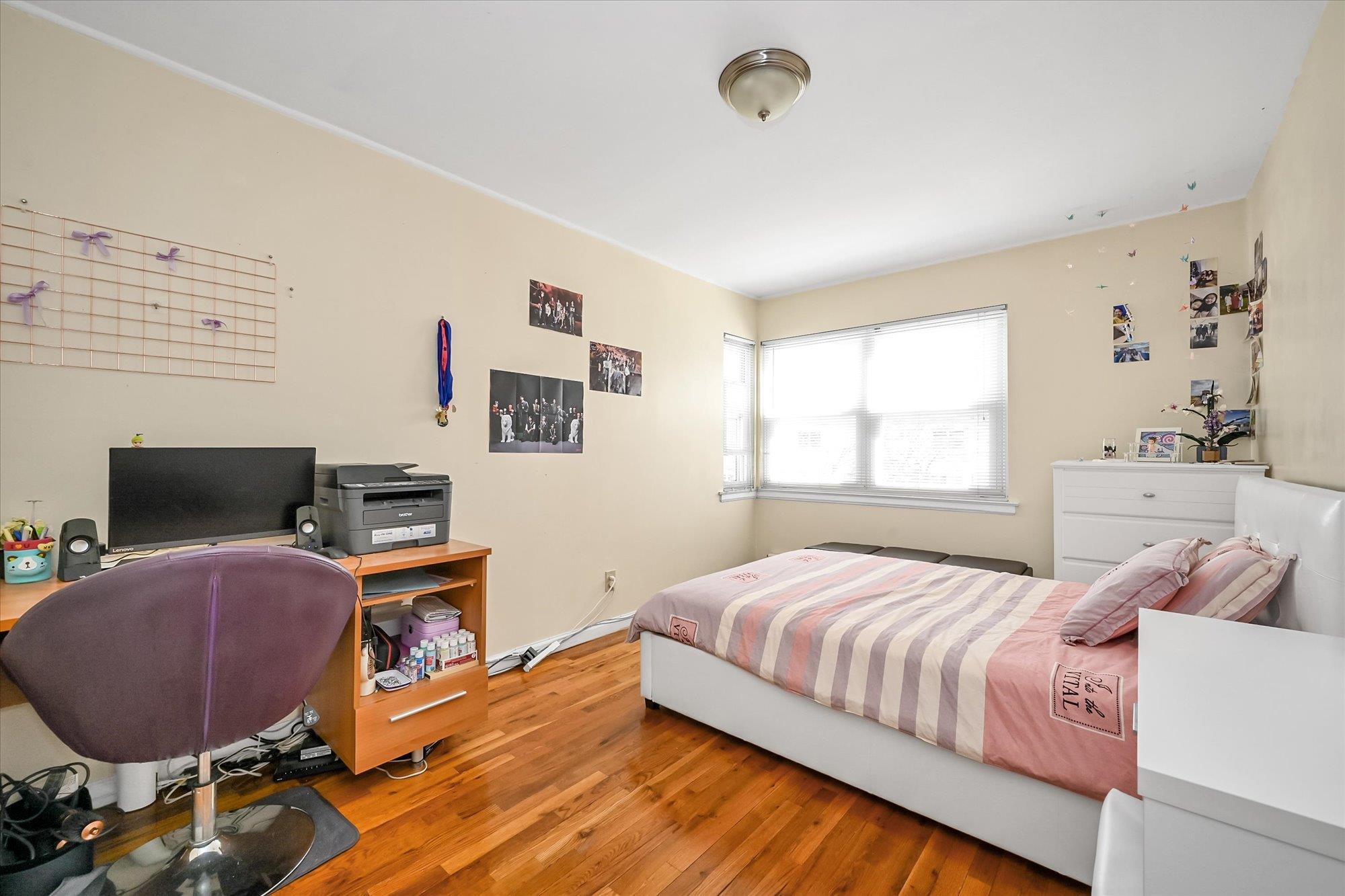 Single Family 212th  Queens, NY 11364, MLS-853821-13
