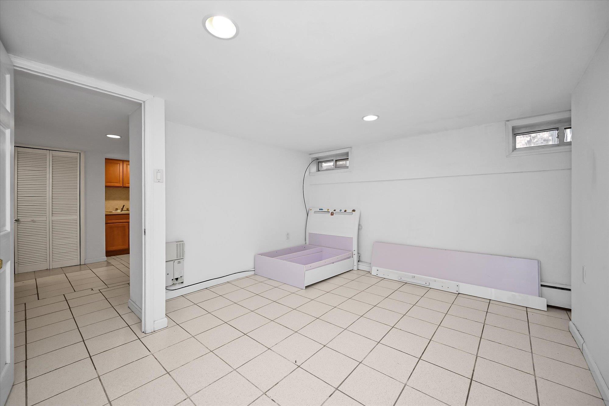 Single Family 212th  Queens, NY 11364, MLS-853821-16