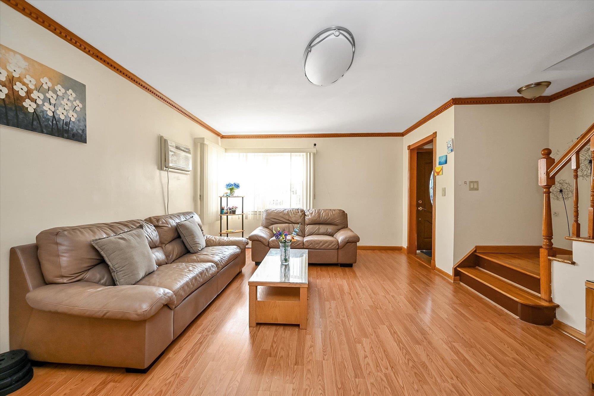 Single Family 212th  Queens, NY 11364, MLS-853821-3