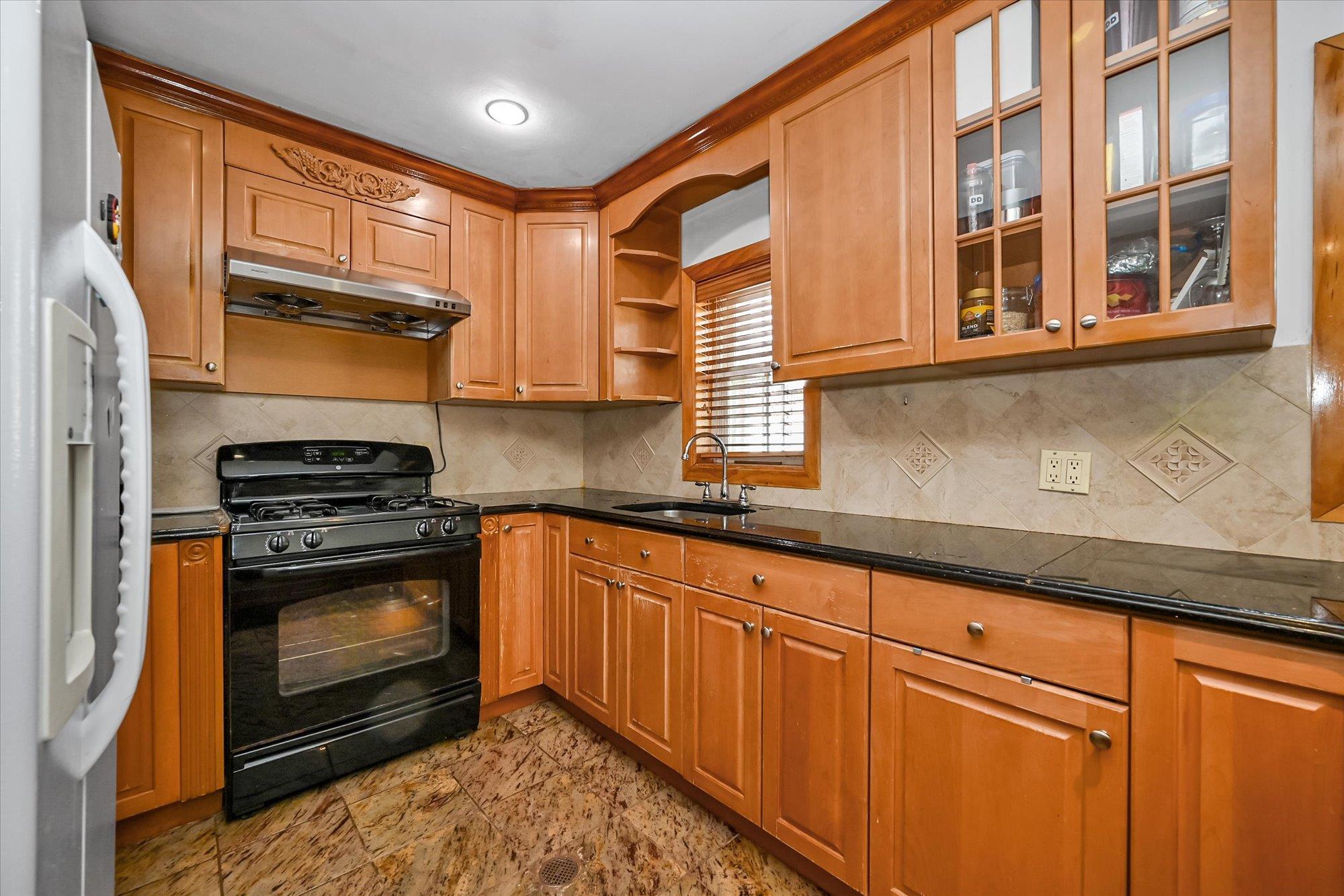 Single Family 212th  Queens, NY 11364, MLS-853821-7
