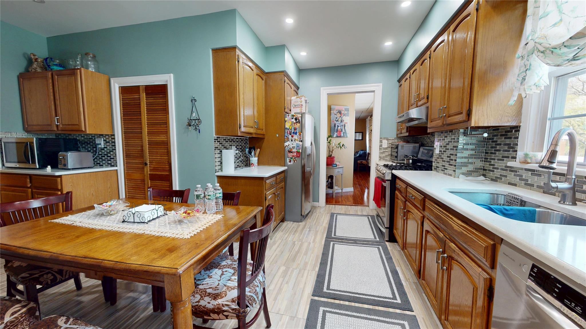 Single Family Healy  Queens, NY 11691, MLS-853842-10
