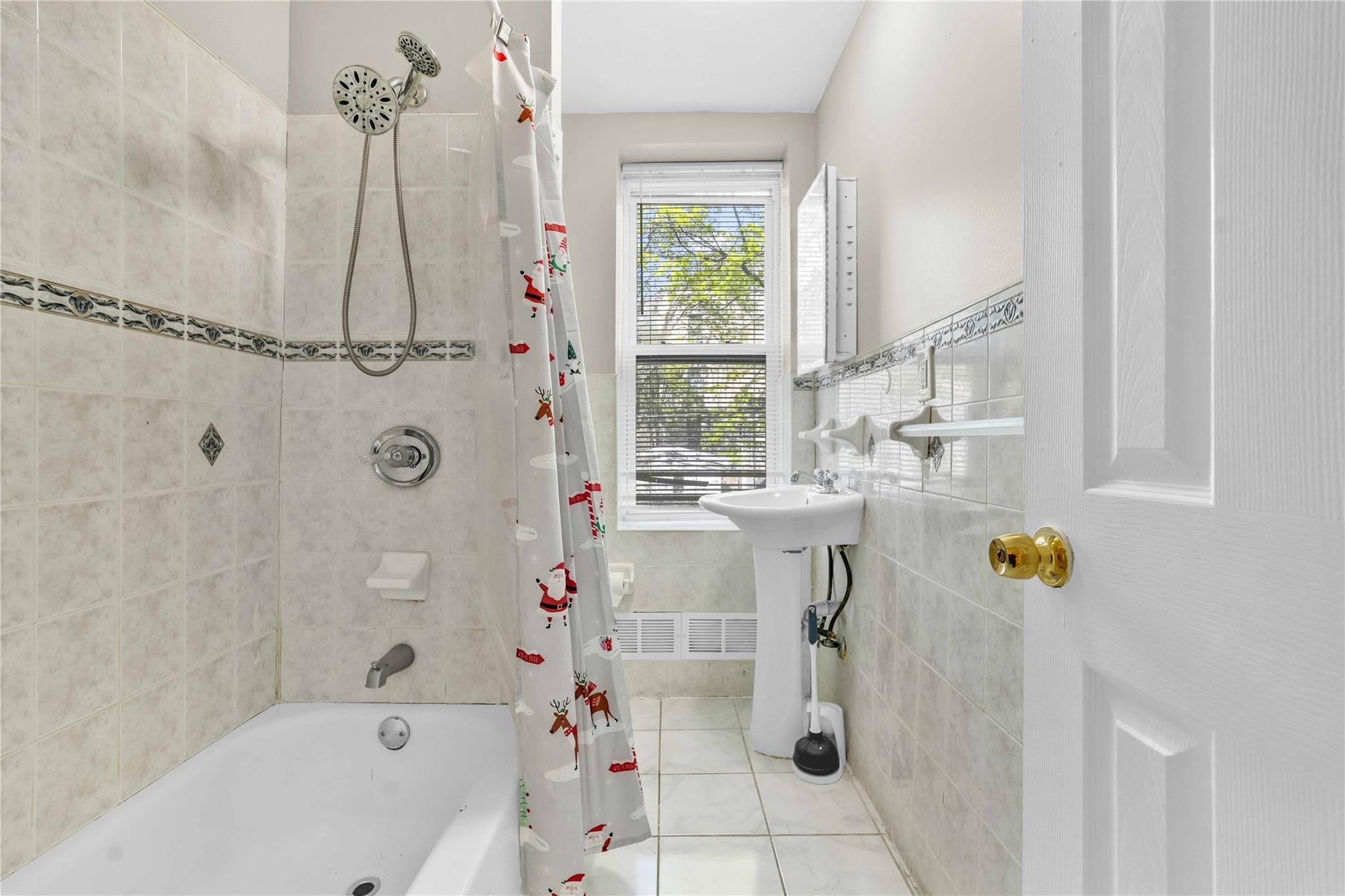 Single Family Palisade  Westchester County, NY 10701, MLS-853855-12