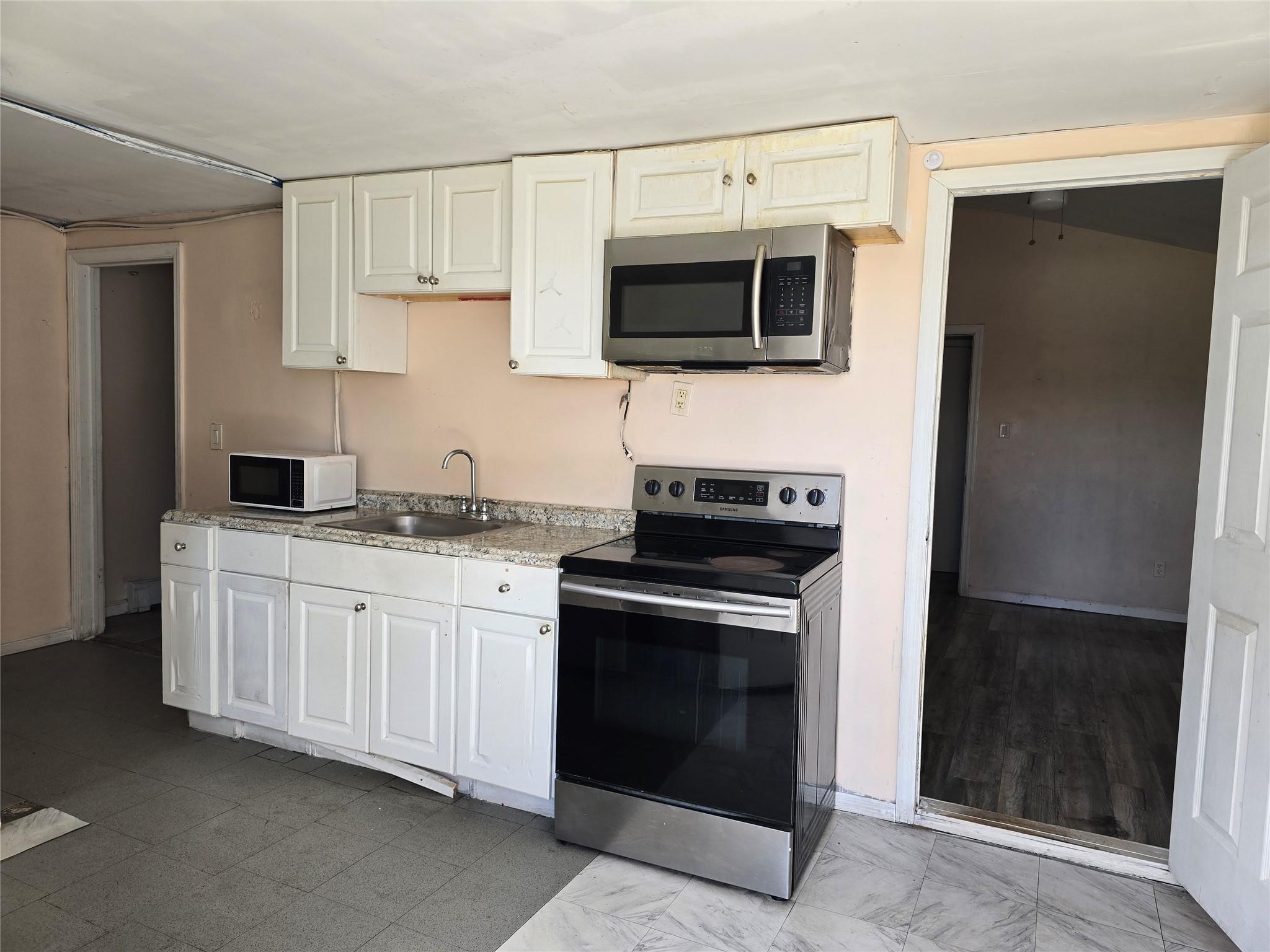 Single Family Sycamore  Suffolk County, NY 11722, MLS-853868-18