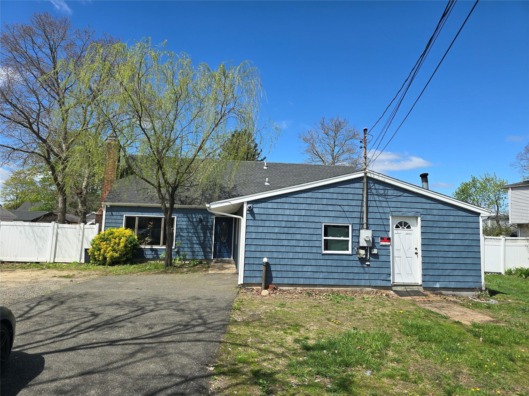 Single Family Sycamore  Suffolk County, NY 11722, MLS-853868-4