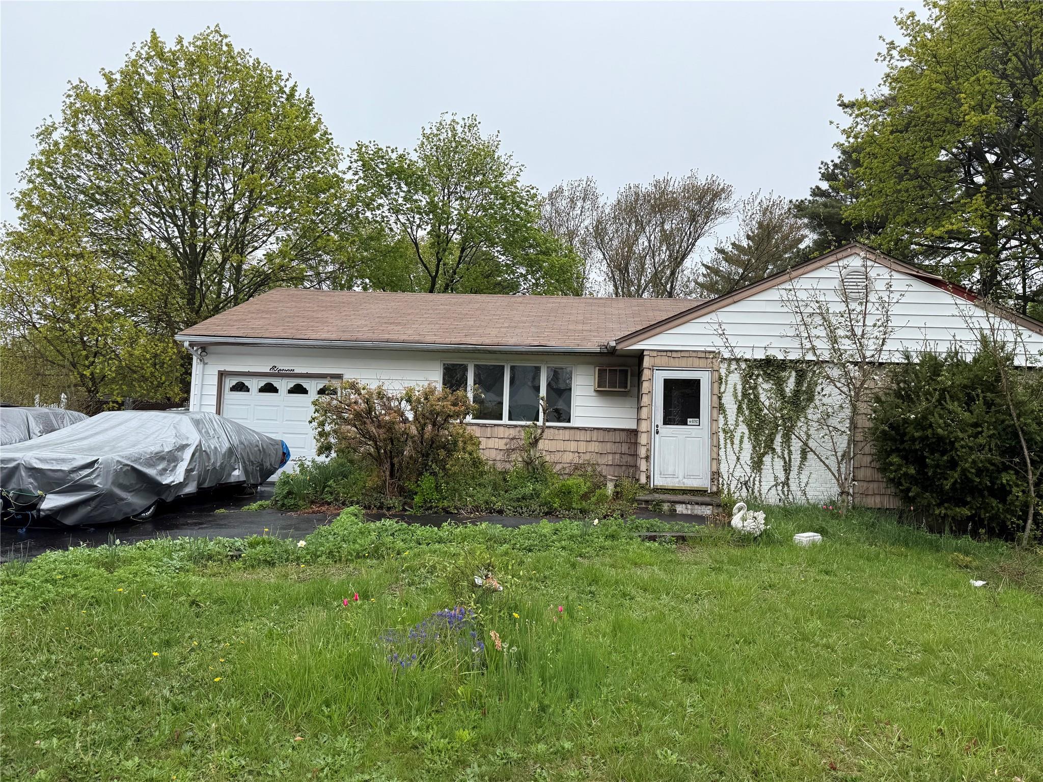 Single Family Columbus  Suffolk County, NY 11717, MLS-853901-2