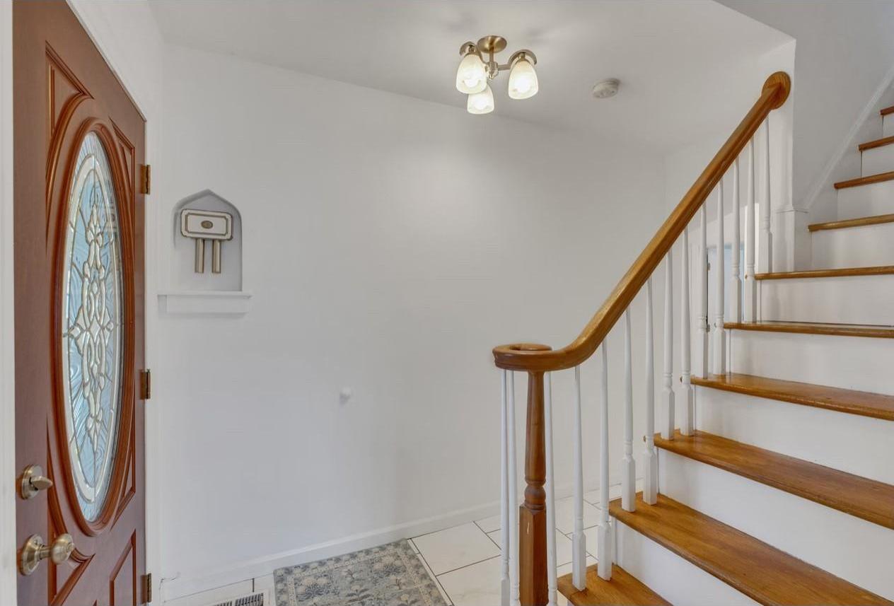 Single Family 12  Nassau County, NY 11040, MLS-853911-4