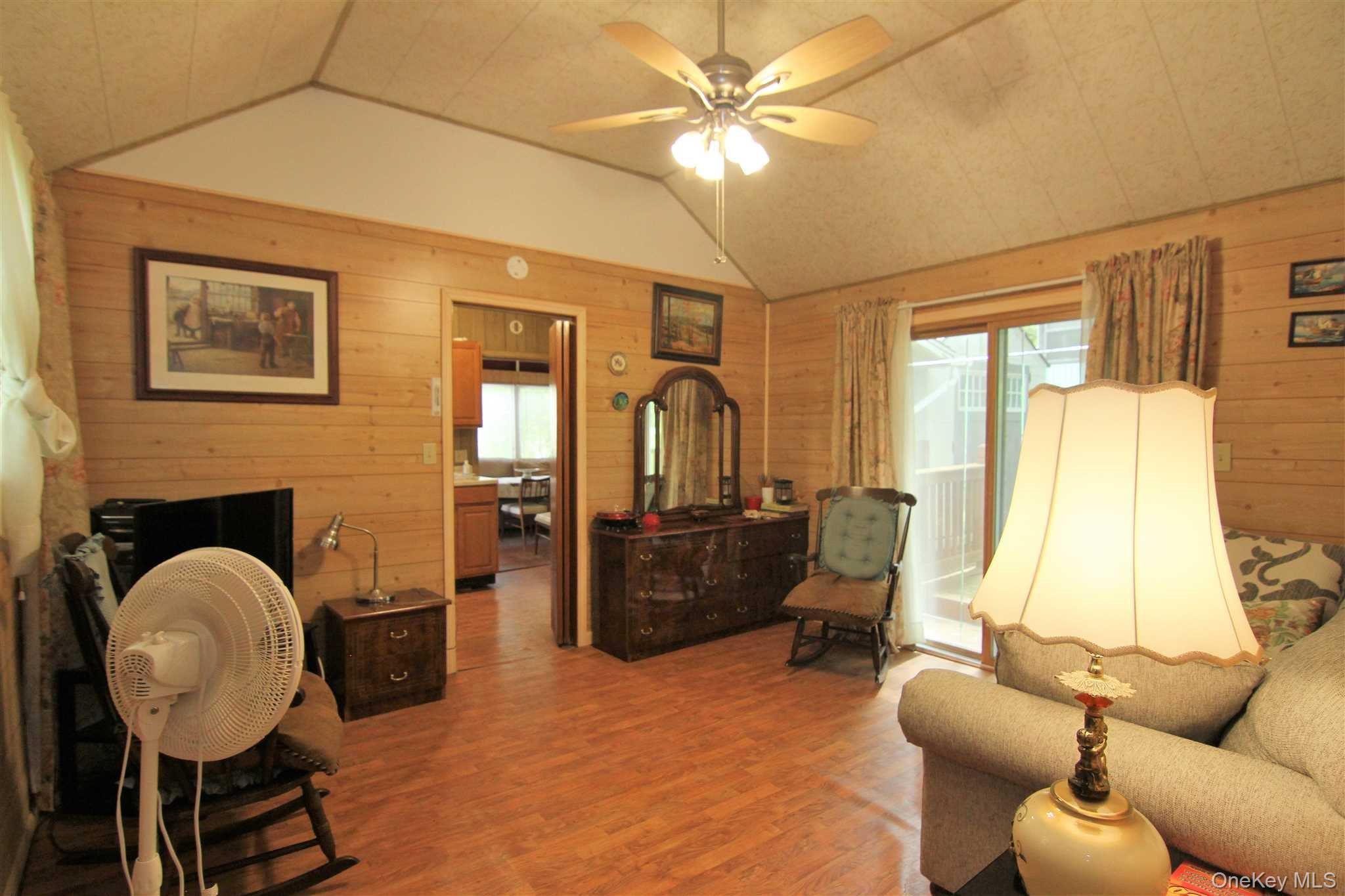 Coop Glanhope  Dutchess County, NY 12533, MLS-853943-16