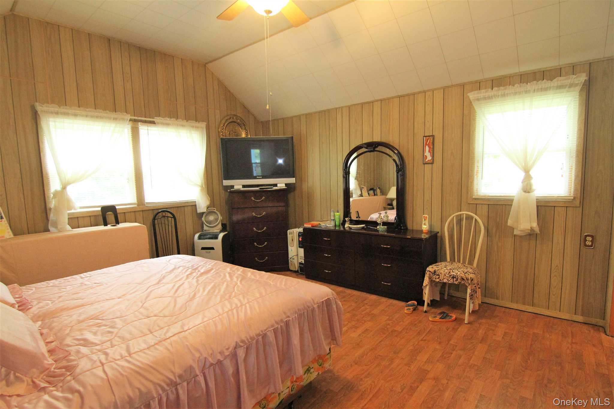 Coop Glanhope  Dutchess County, NY 12533, MLS-853943-20