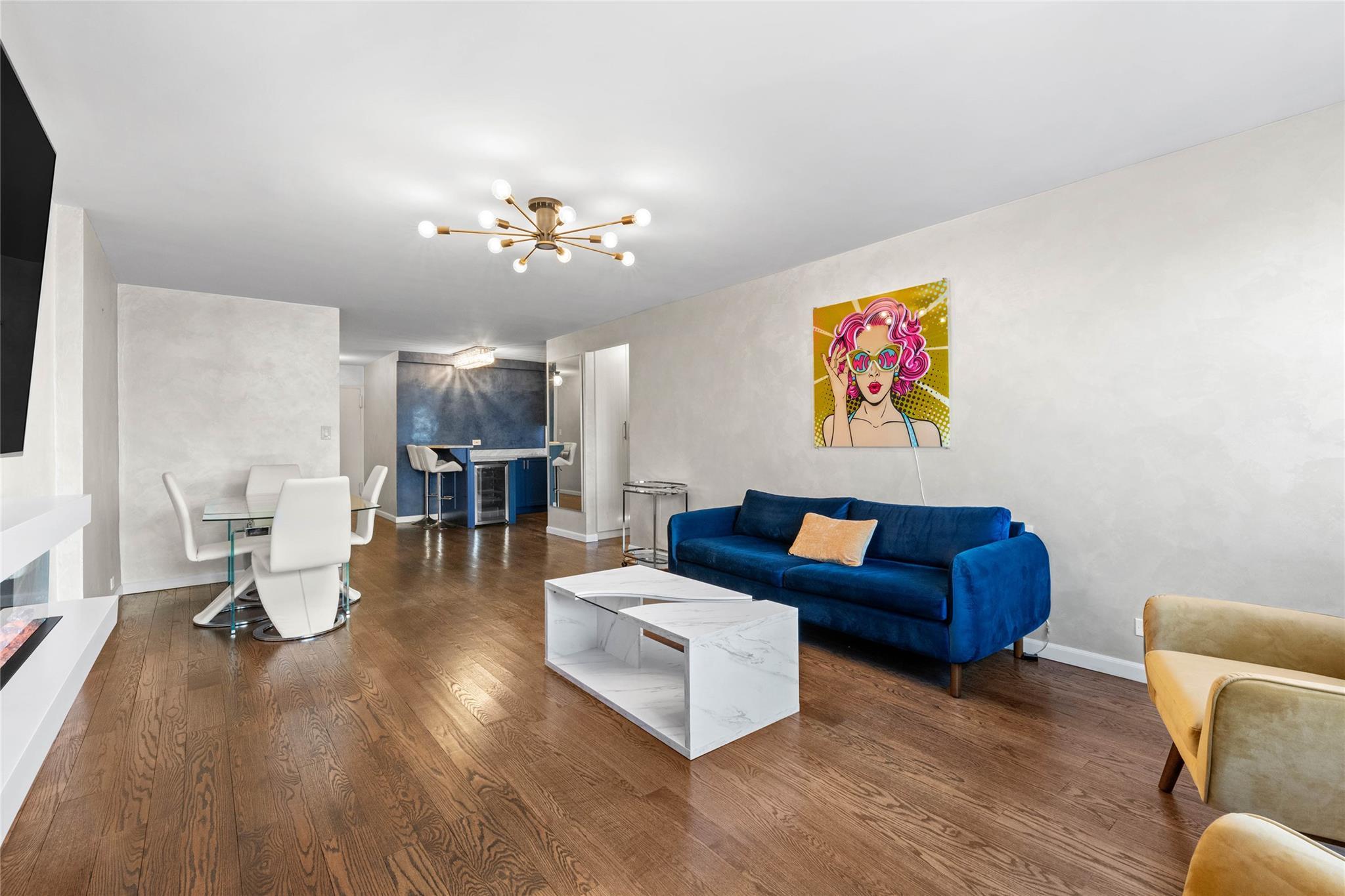 Coop in New York - 66  Queens, NY 11375