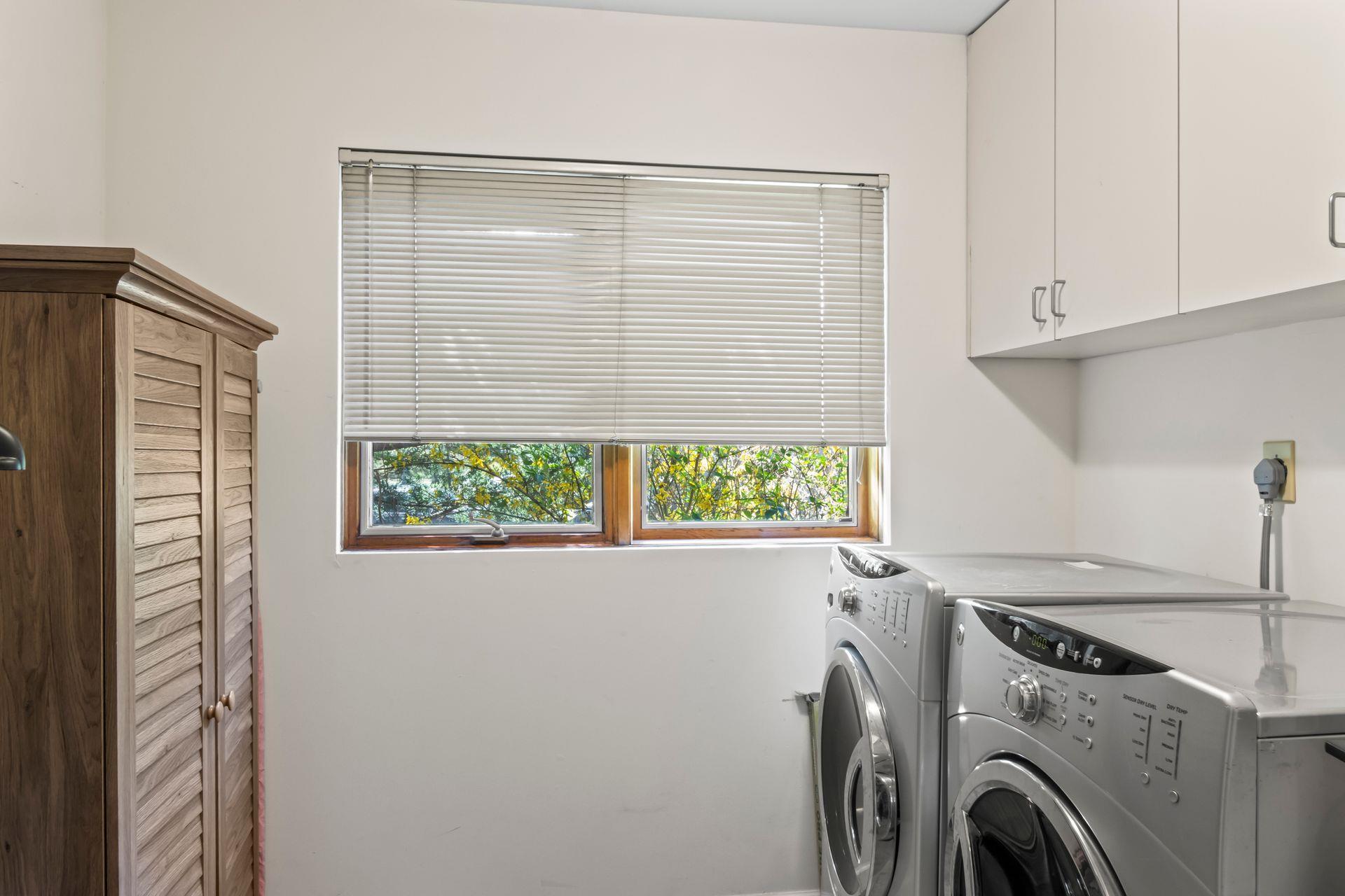 Condo Lady Jane's  Suffolk County, NY 11768, MLS-853952-25