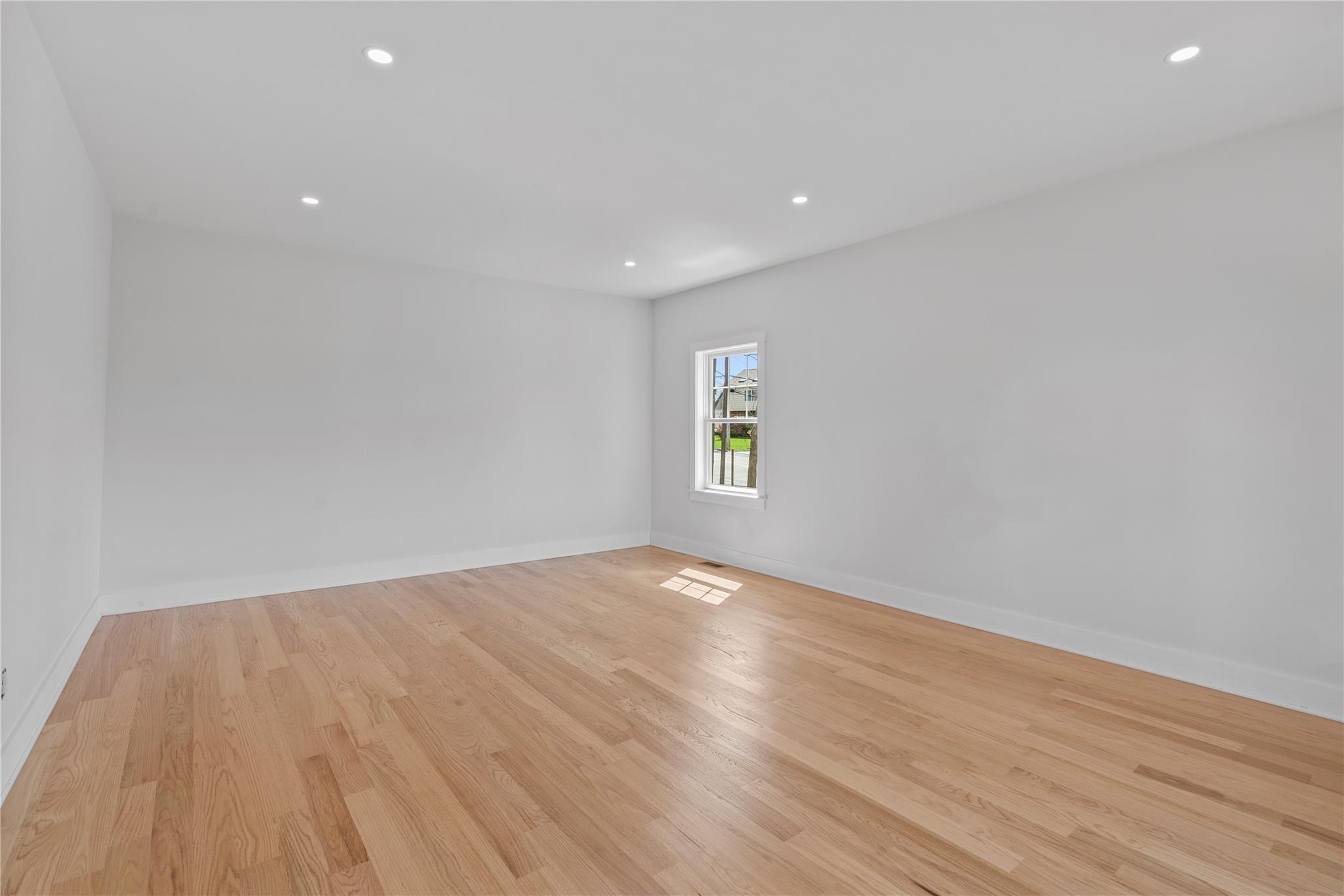 Single Family King  Westchester County, NY 10573, MLS-853959-10