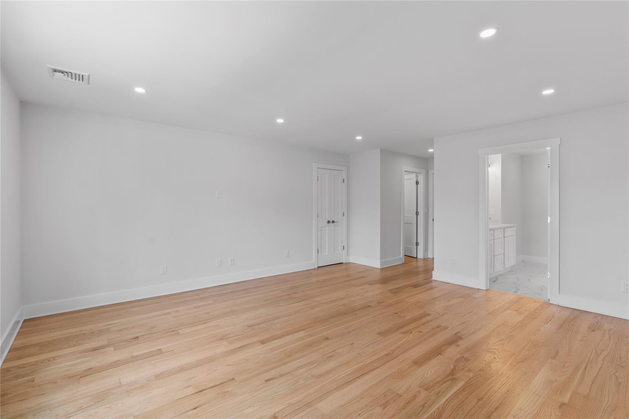Single Family King  Westchester County, NY 10573, MLS-853959-16