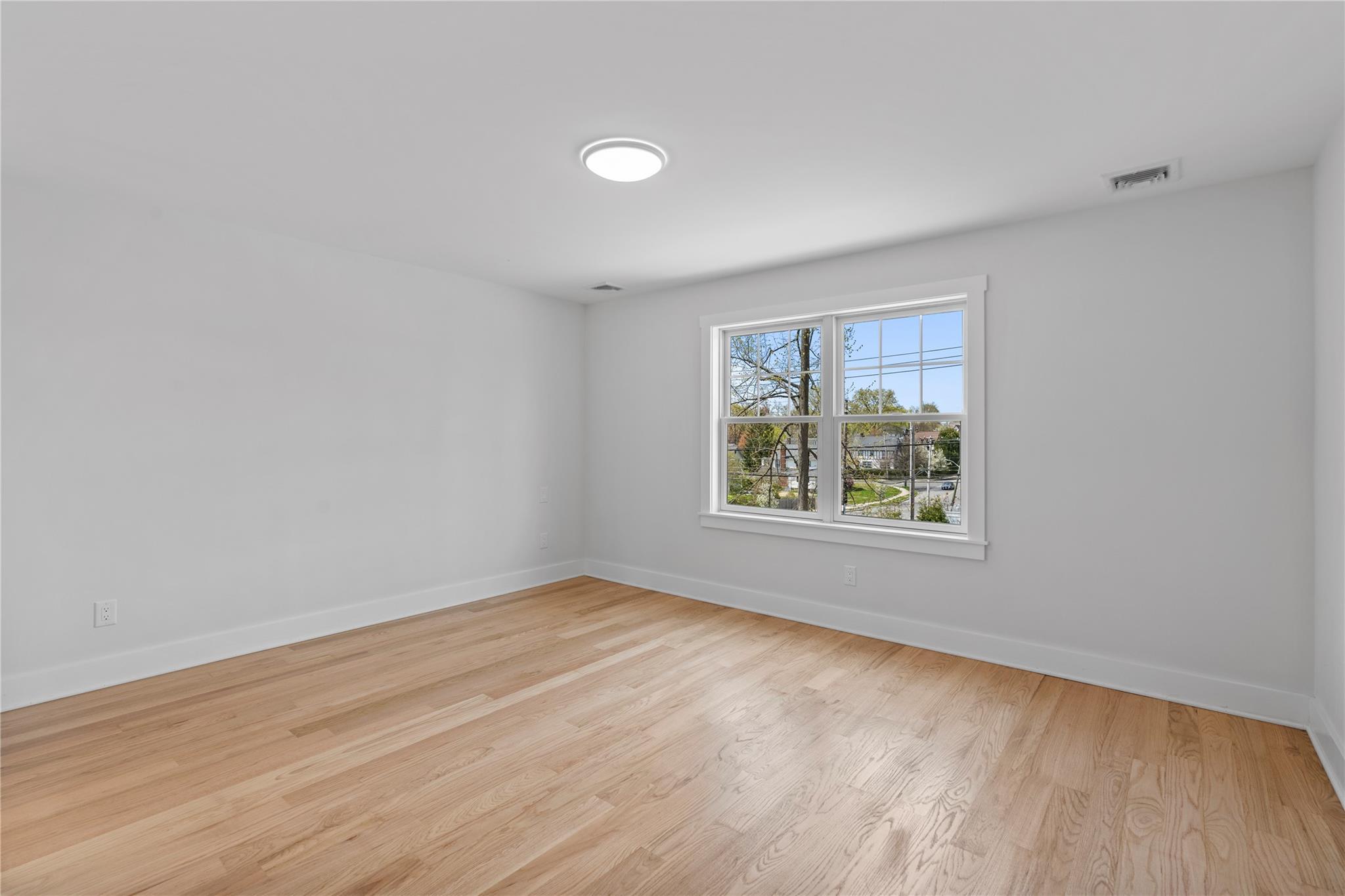 Single Family King  Westchester County, NY 10573, MLS-853959-22