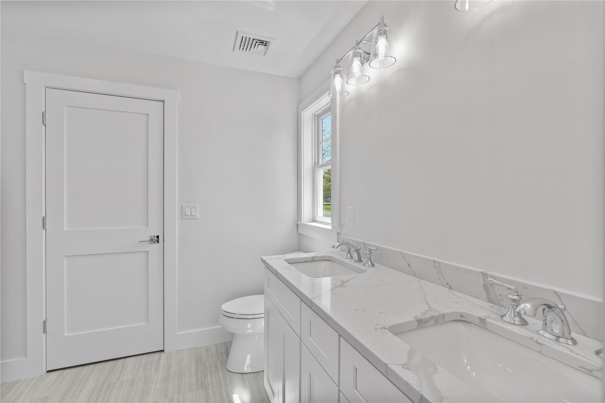 Single Family King  Westchester County, NY 10573, MLS-853959-24