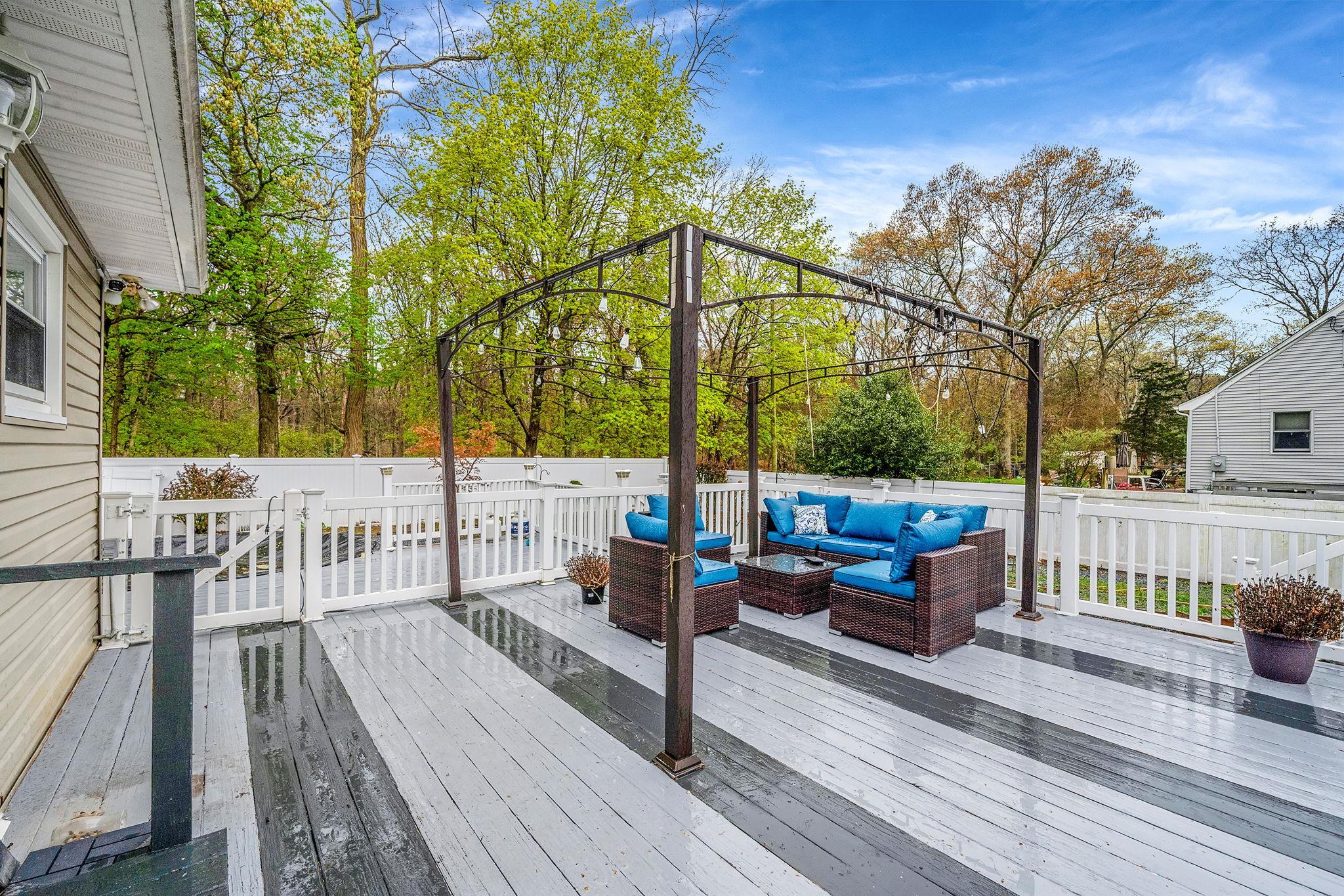 Single Family Landsberger  Suffolk County, NY 11980, MLS-853971-17