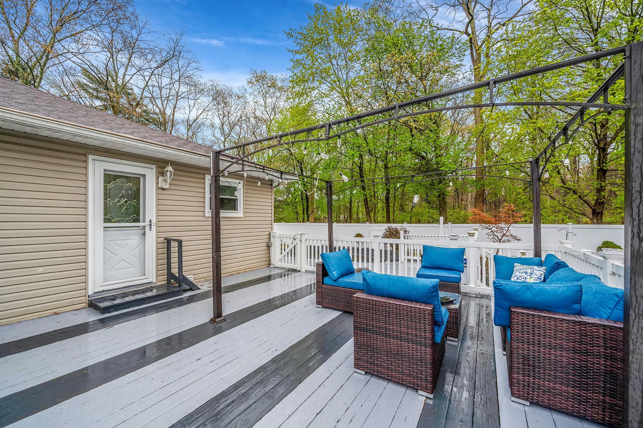 Single Family Landsberger  Suffolk County, NY 11980, MLS-853971-18