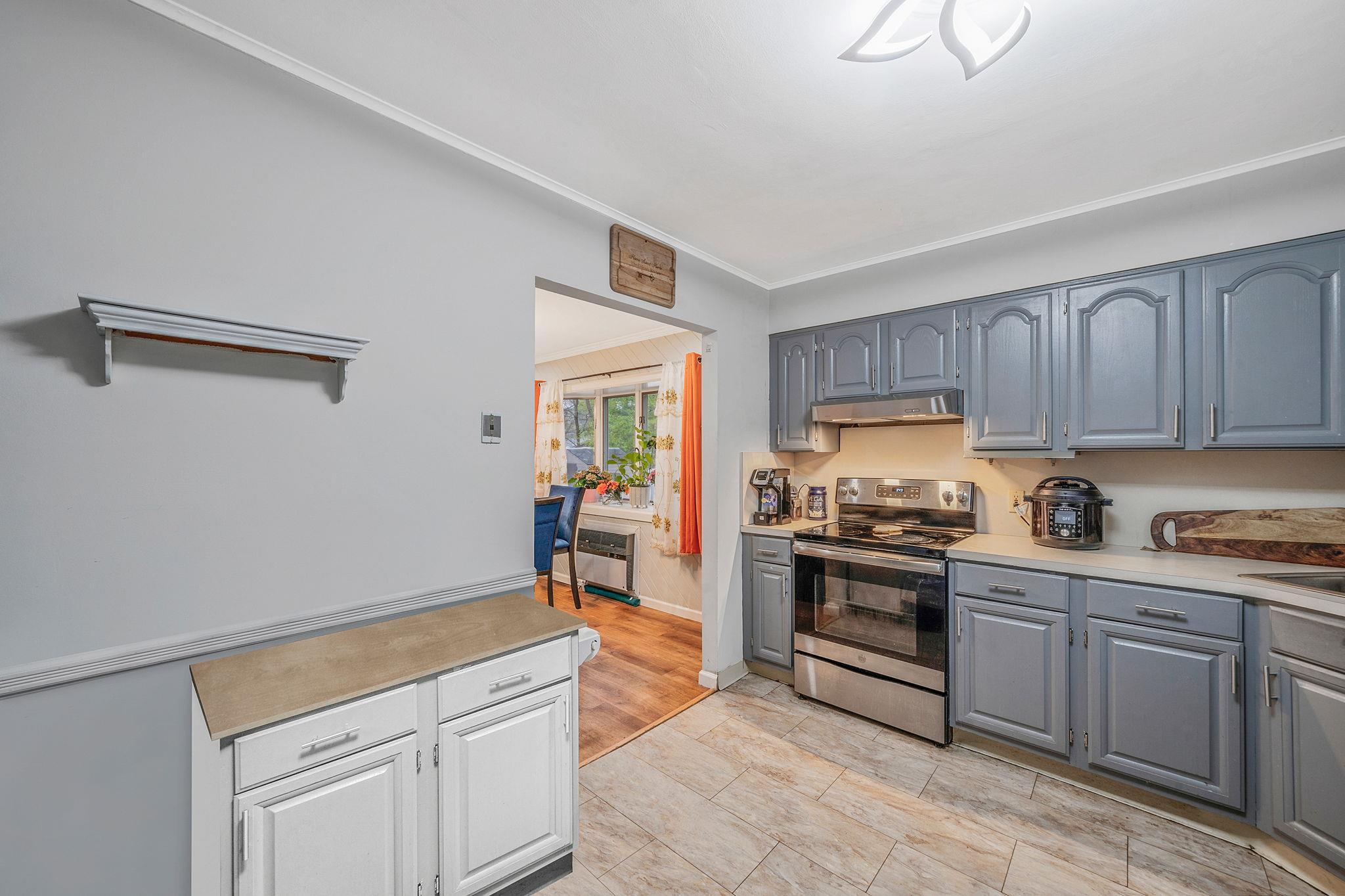 Single Family Landsberger  Suffolk County, NY 11980, MLS-853971-7