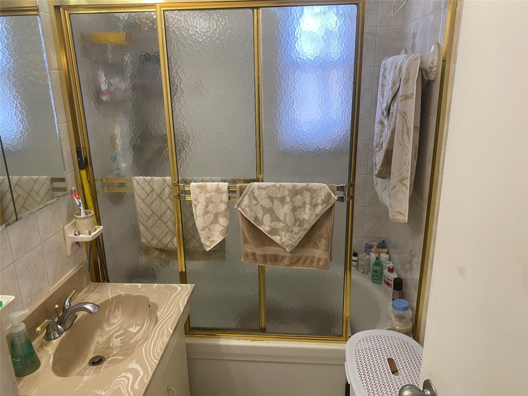 Coop Langdale  Queens, NY 11040, MLS-853975-7