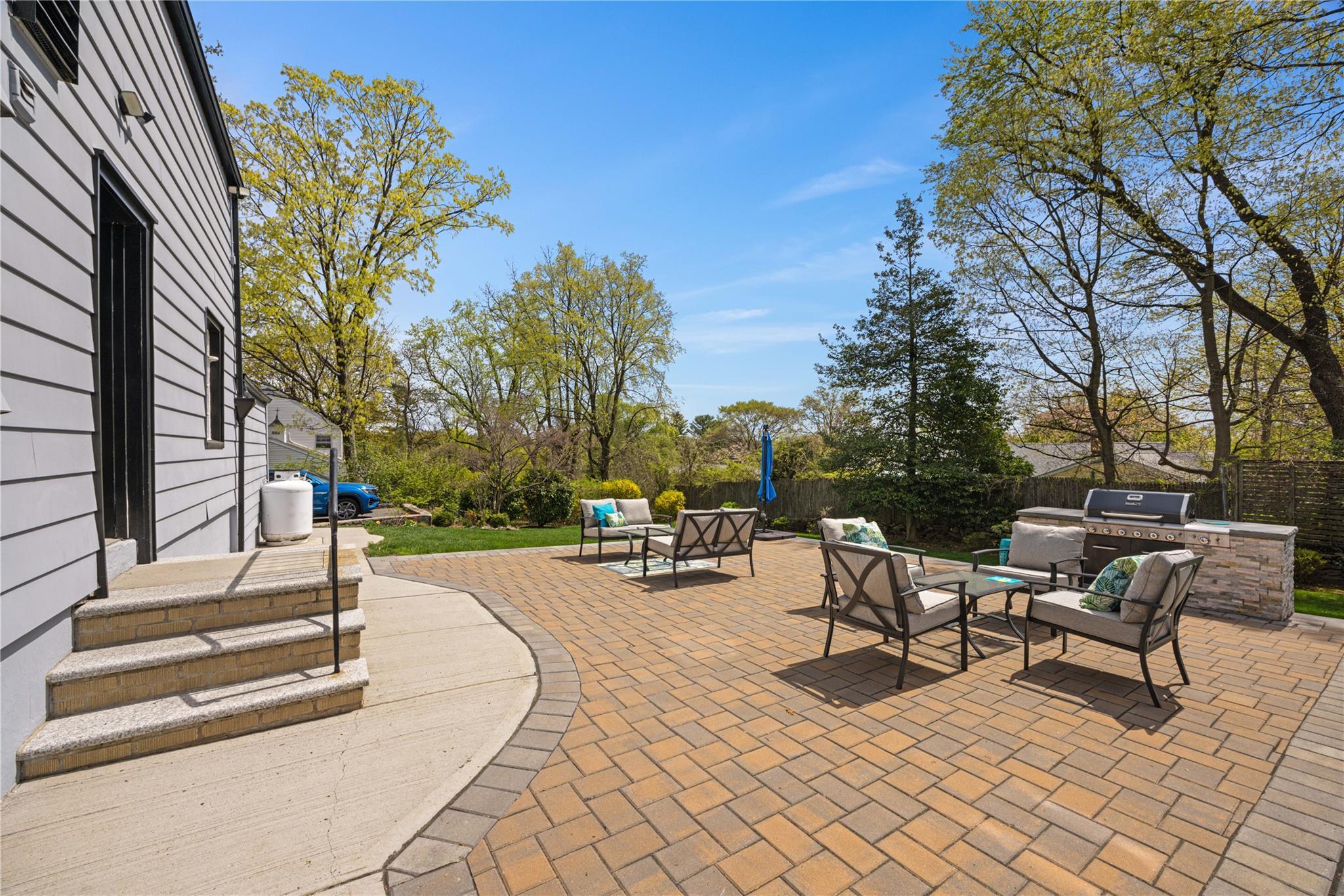 Single Family Quaker Ridge  Westchester County, NY 10804, MLS-854009-26