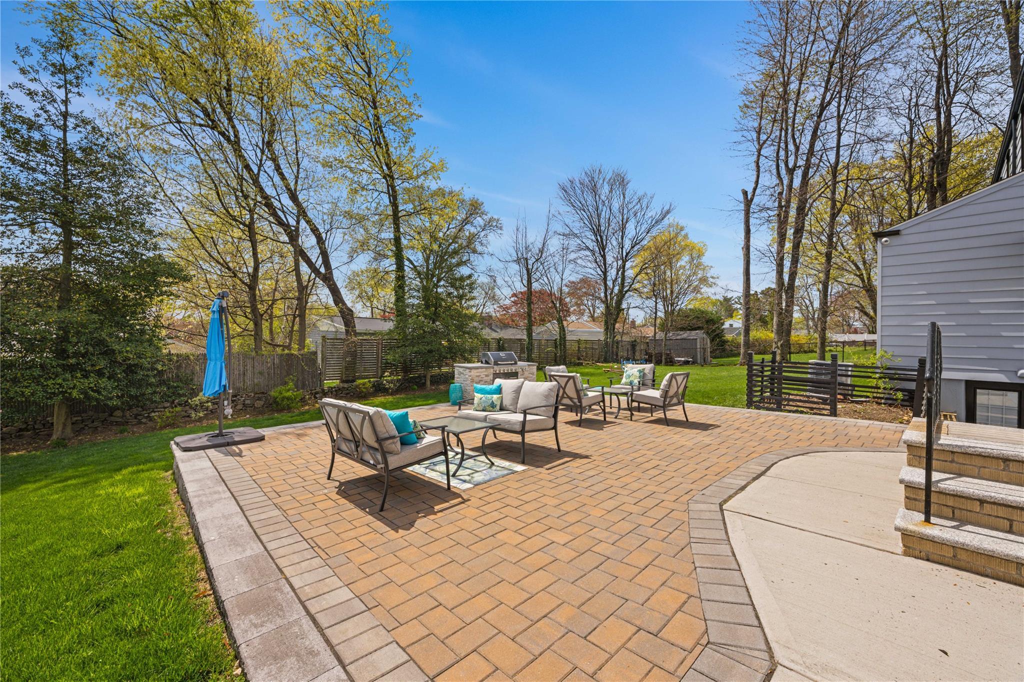 Single Family Quaker Ridge  Westchester County, NY 10804, MLS-854009-27