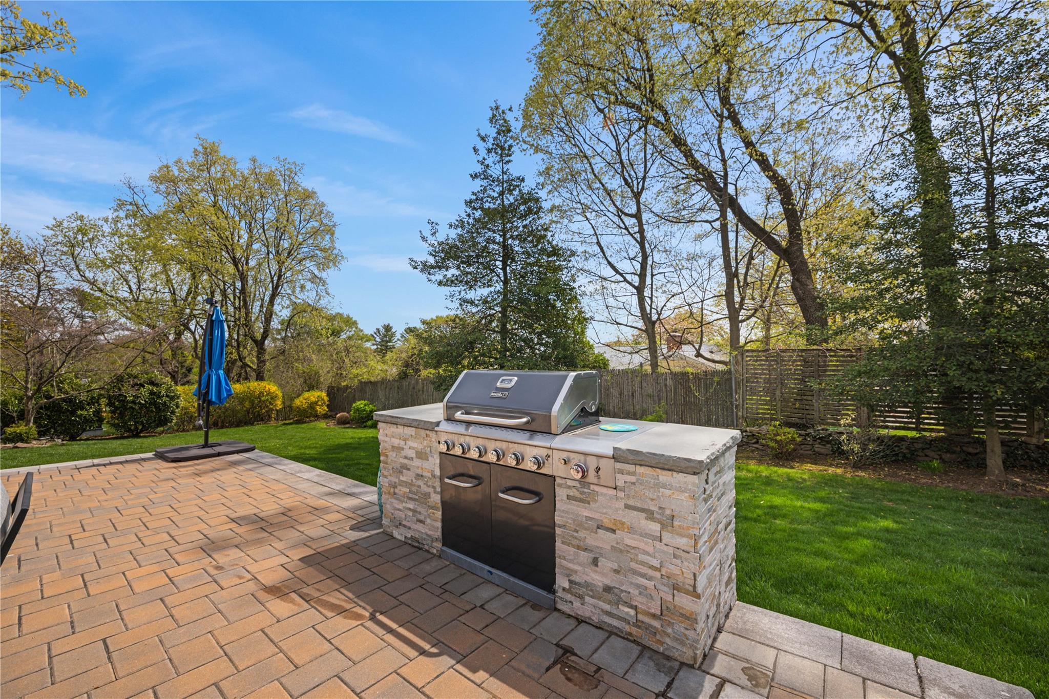 Single Family Quaker Ridge  Westchester County, NY 10804, MLS-854009-28