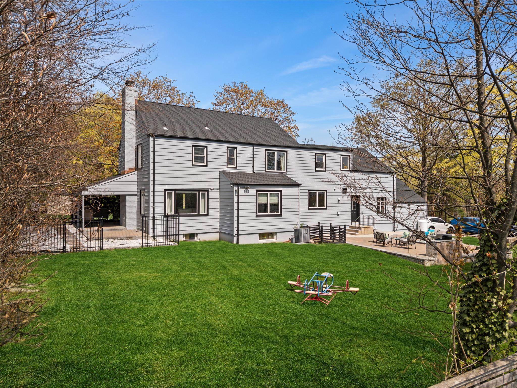 Single Family Quaker Ridge  Westchester County, NY 10804, MLS-854009-31