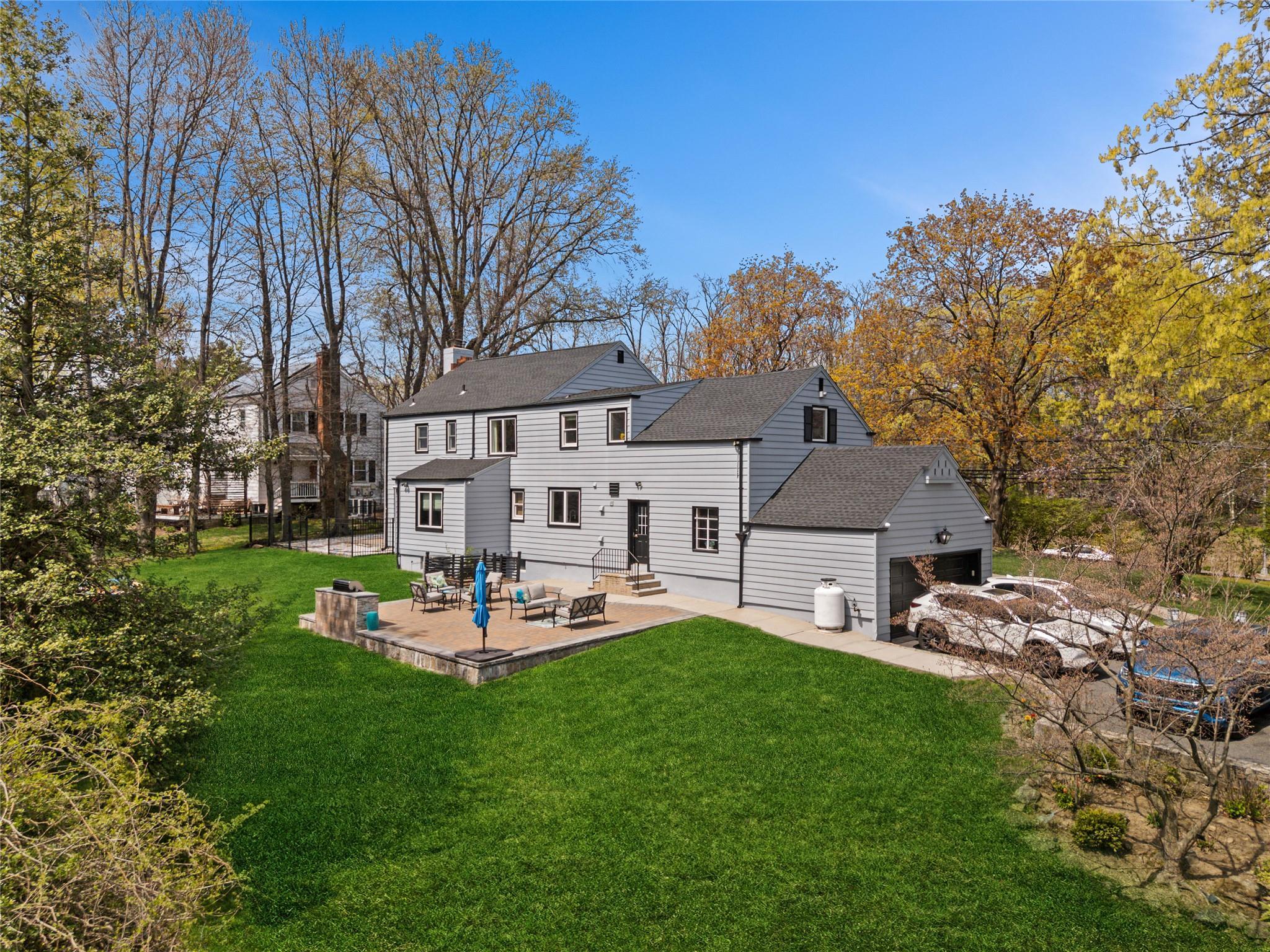 Single Family Quaker Ridge  Westchester County, NY 10804, MLS-854009-32
